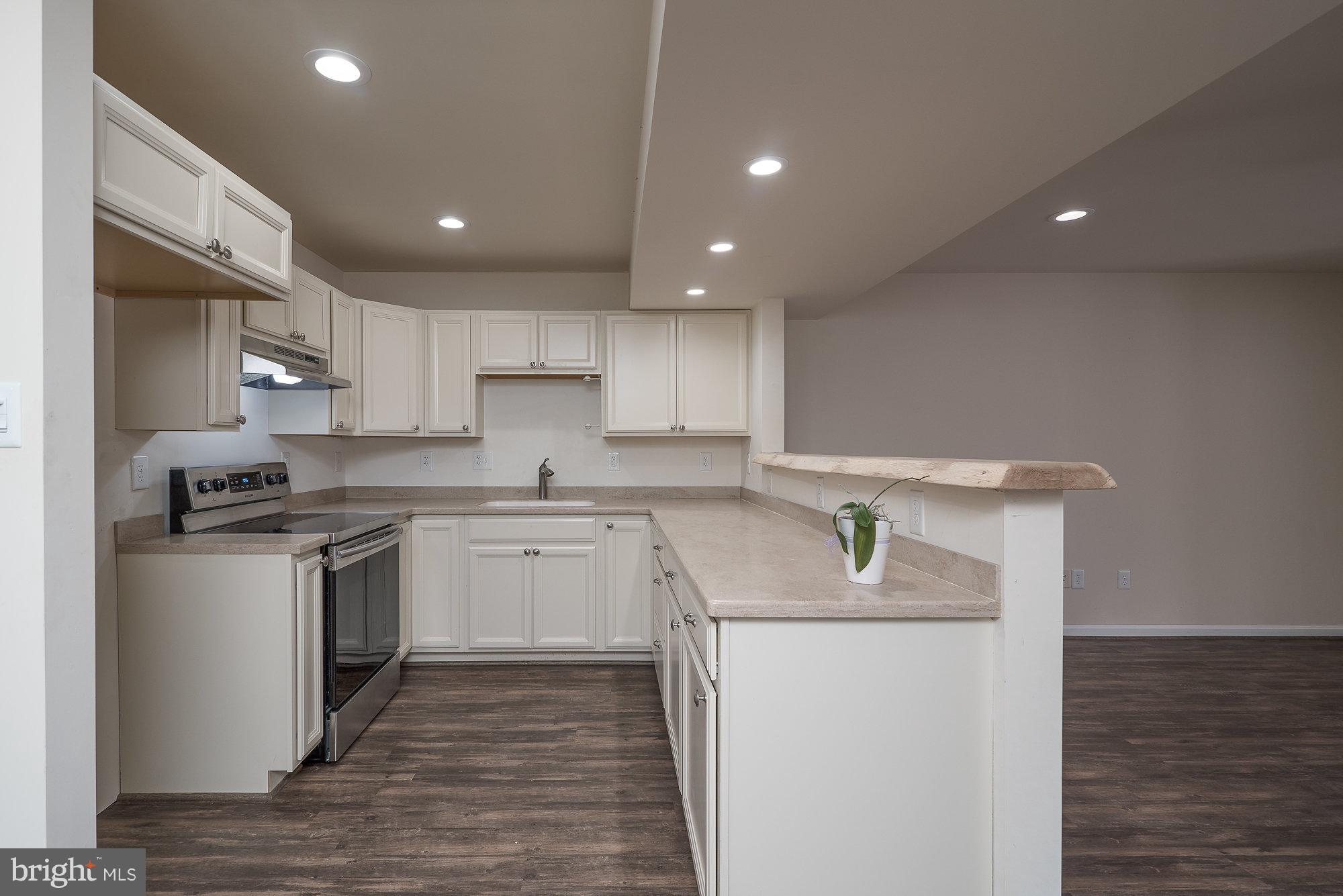 BROOKSIDE - Residential