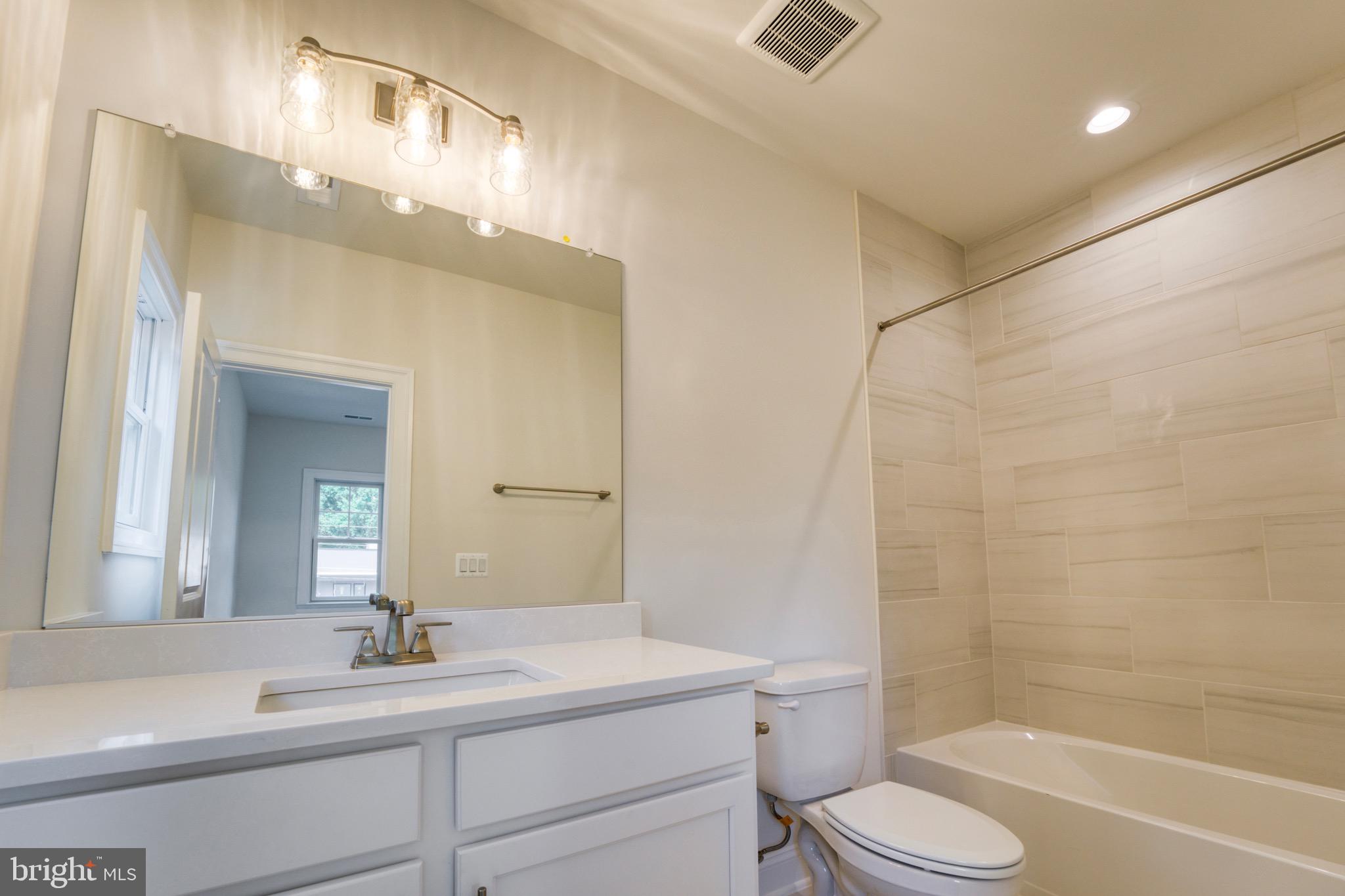 MANTUA - Residential