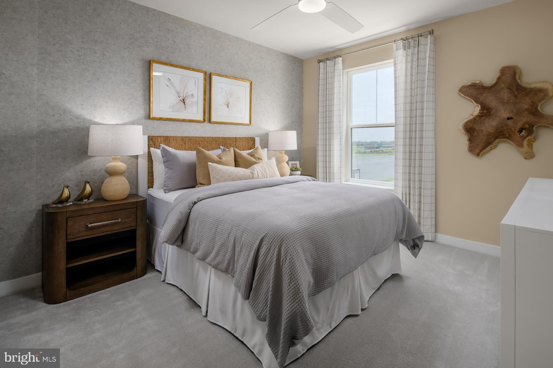 ONE LOUDOUN - Residential