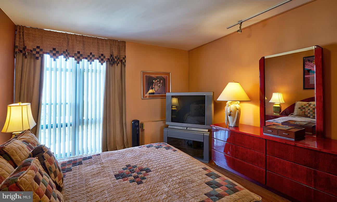 WYNNEFIELD HEIGHTS - Residential