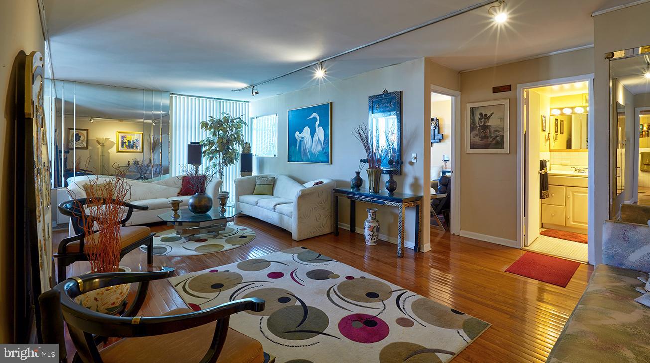 WYNNEFIELD HEIGHTS - Residential