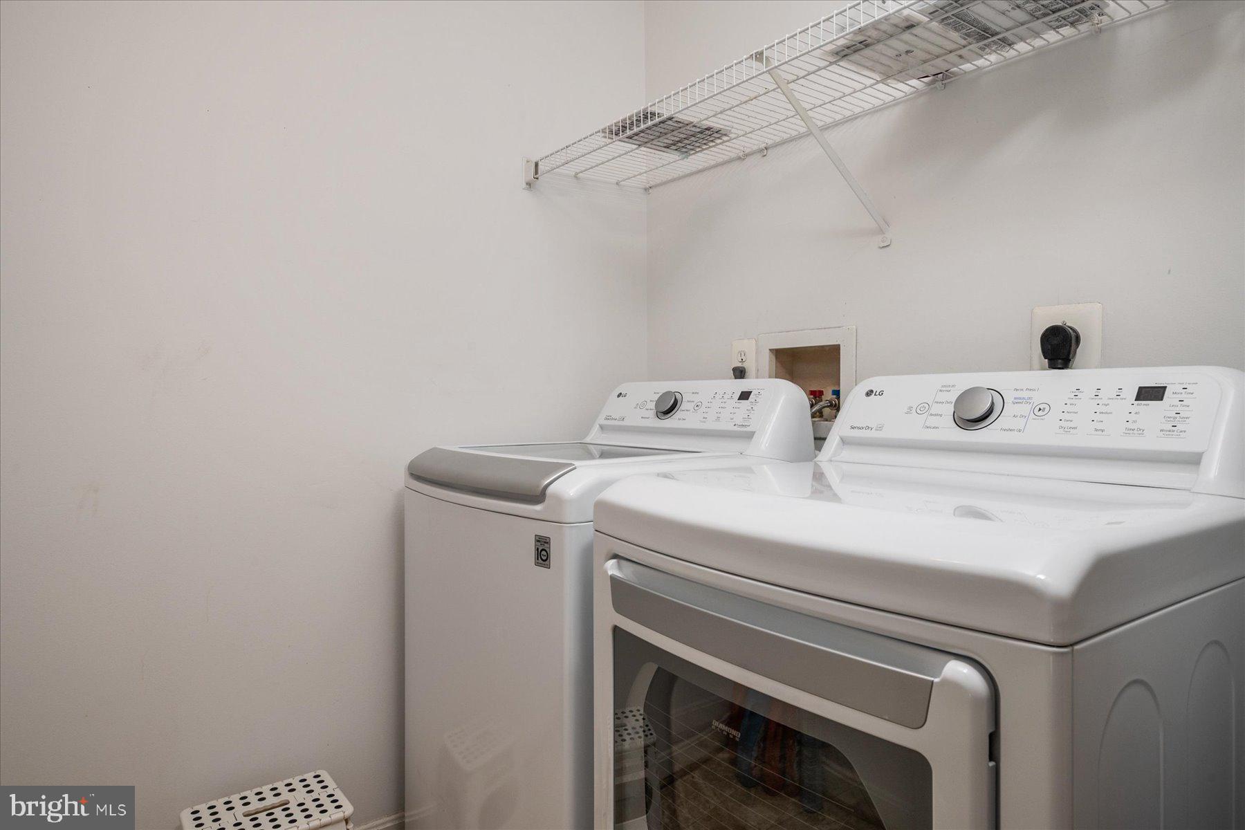 NORTH BROOK - Residential