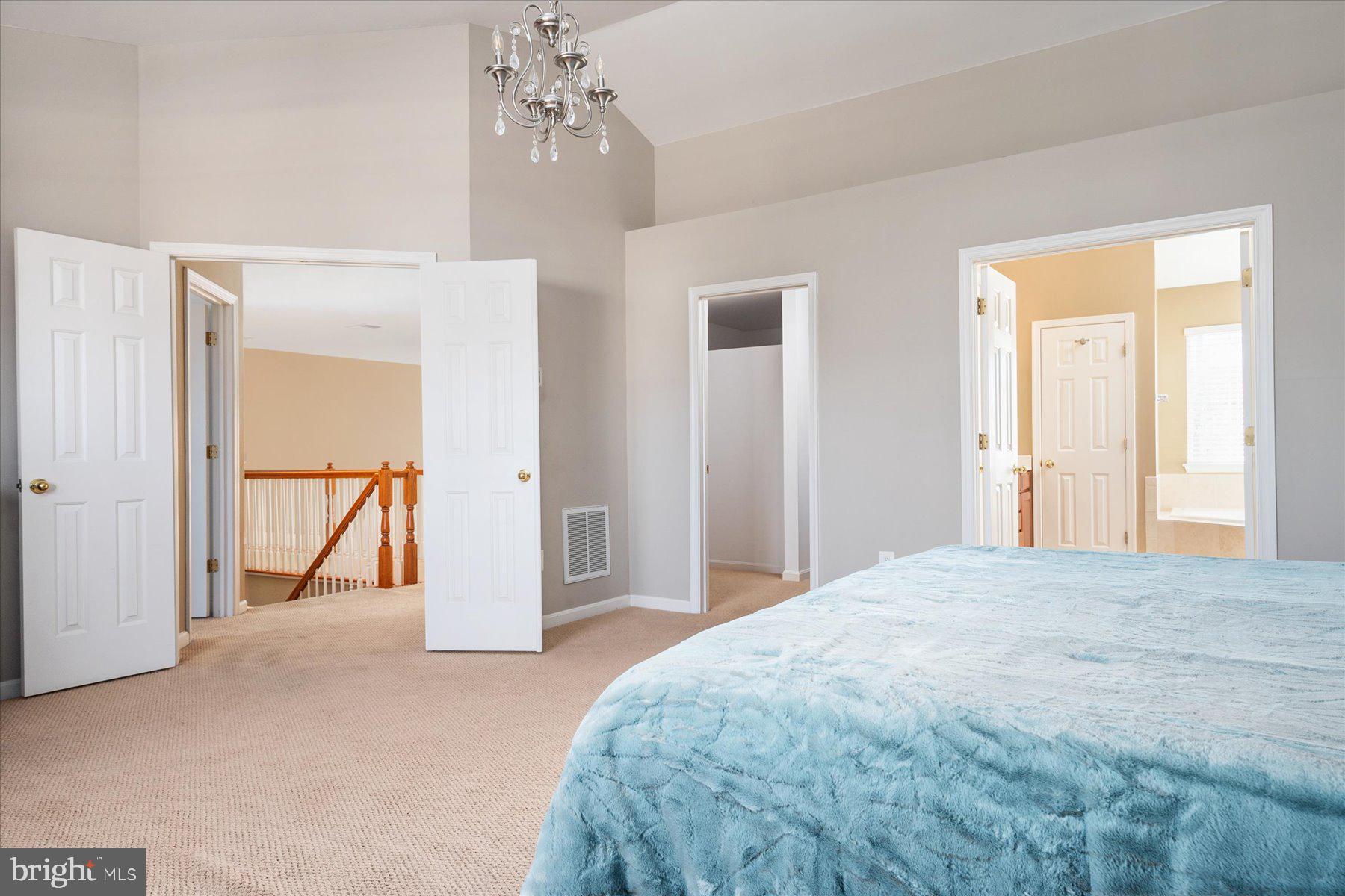 NORTH BROOK - Residential