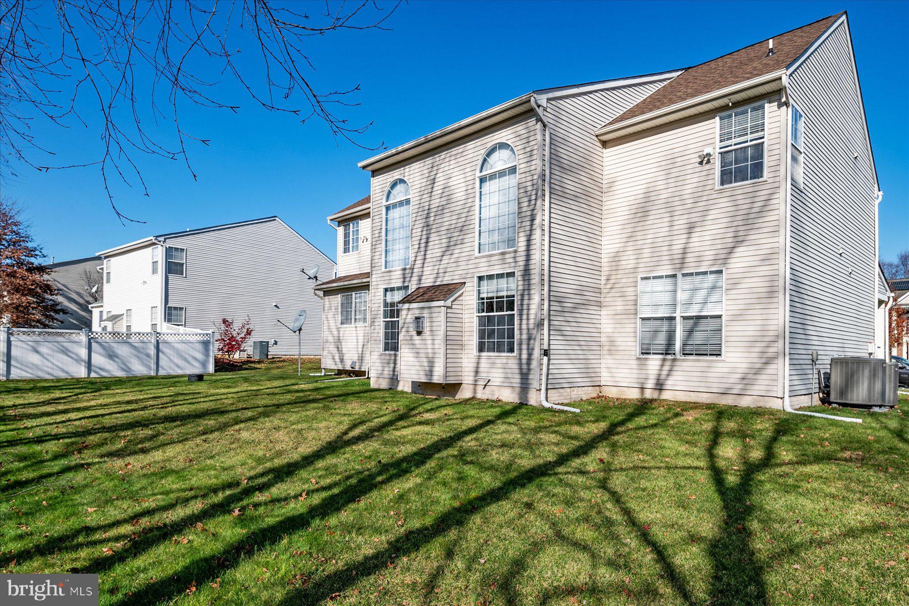 NORTH BROOK - Residential