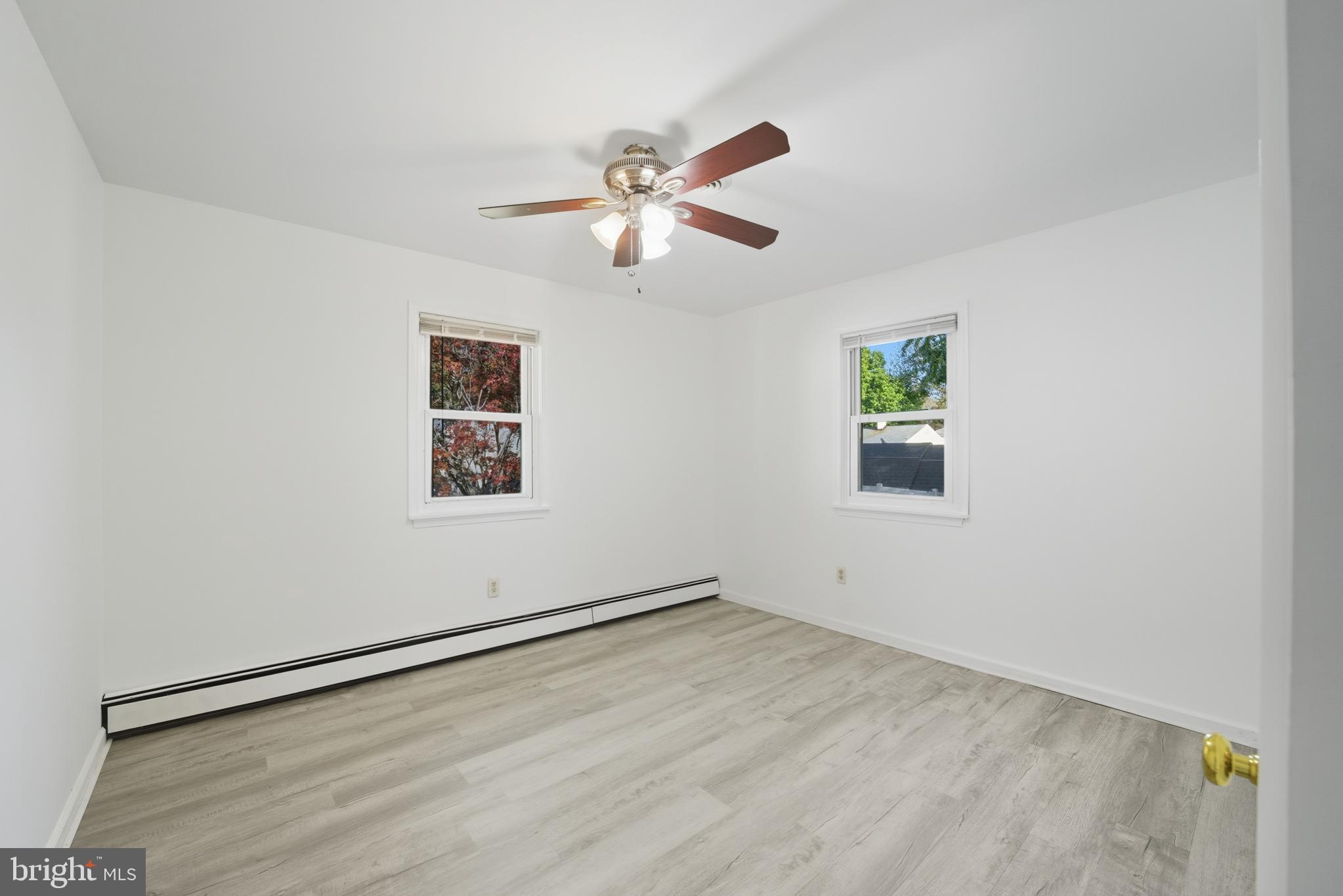 WILLOW GROVE - Residential