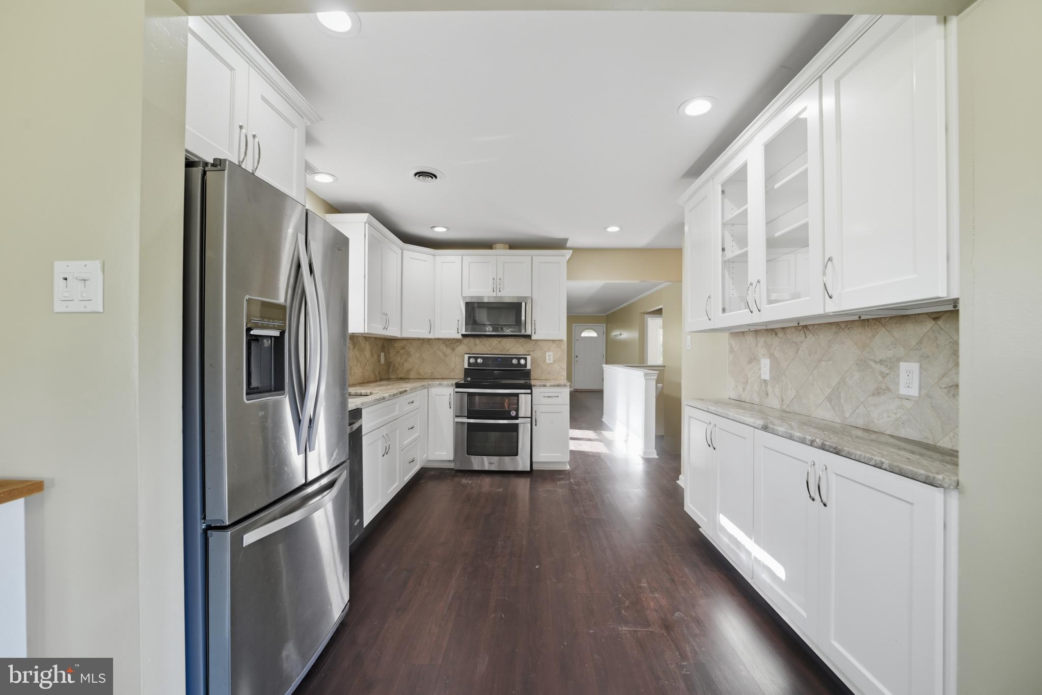 WILLOW GROVE - Residential