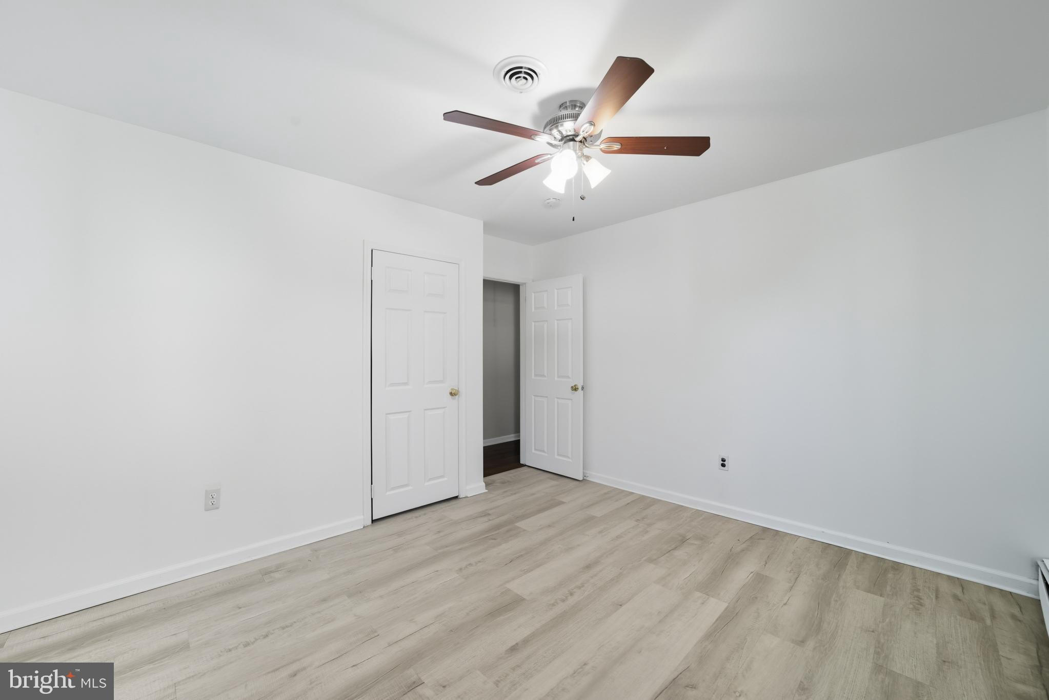 WILLOW GROVE - Residential