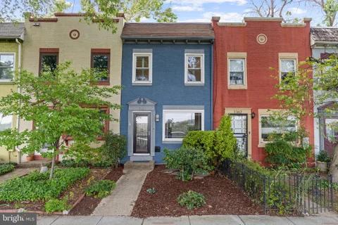 MLS: DCDC2276866