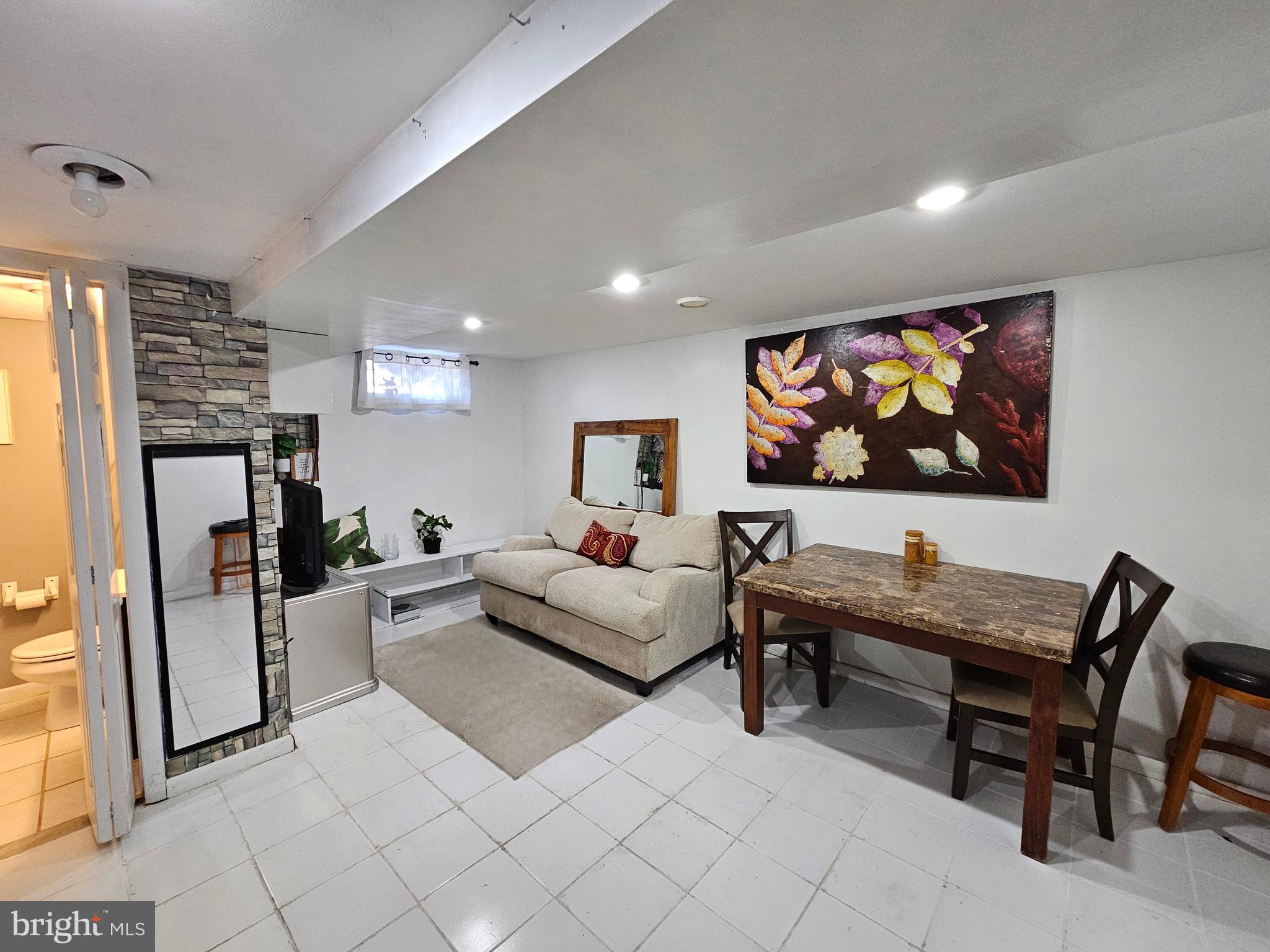 DELMAR VILLAGE - Residential