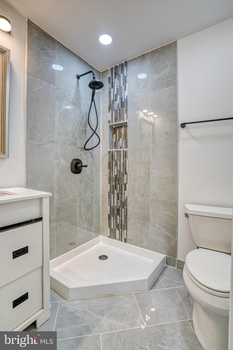 EDLON PARK - Residential