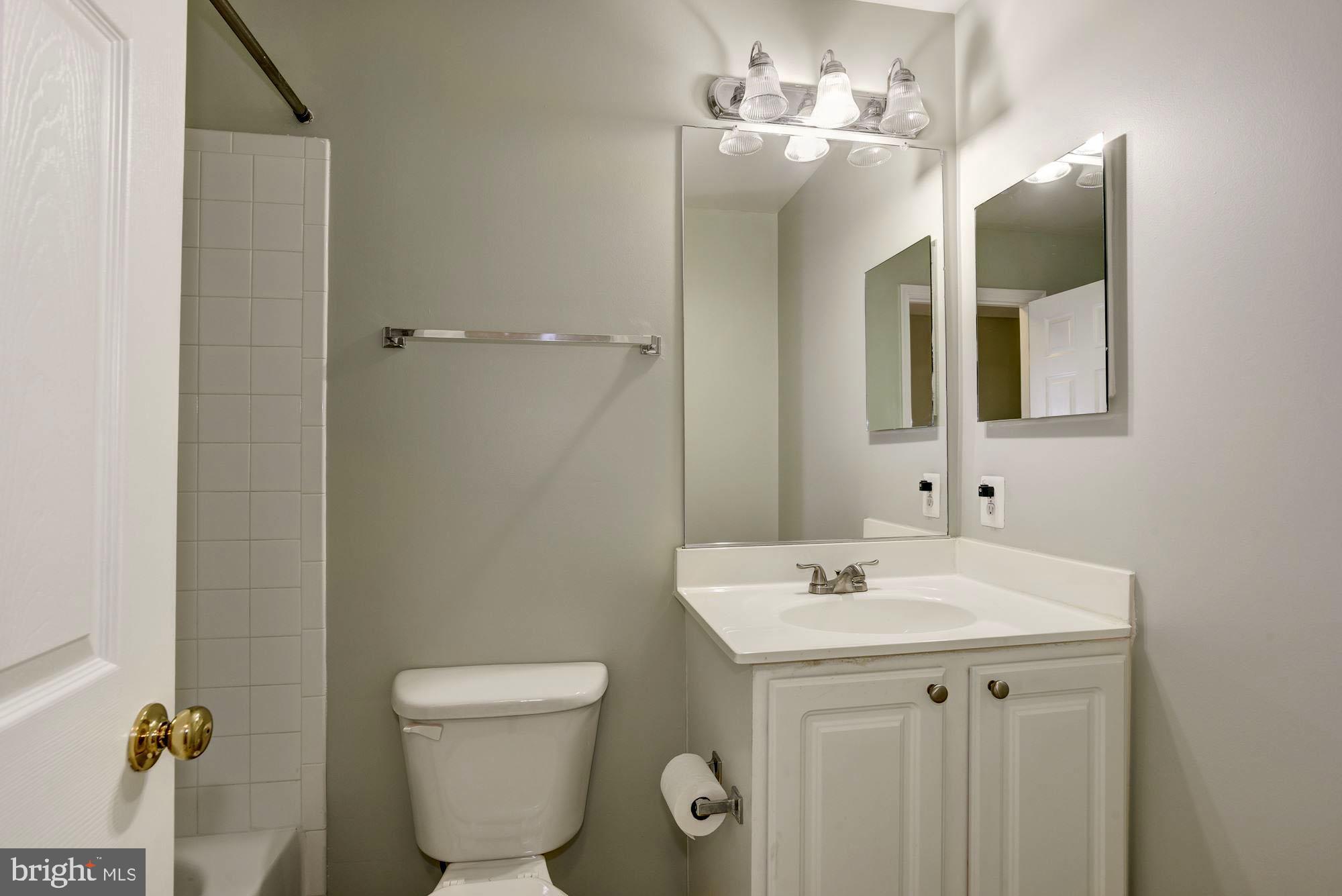 PARKSIDE AT DULLES - Residential Lease