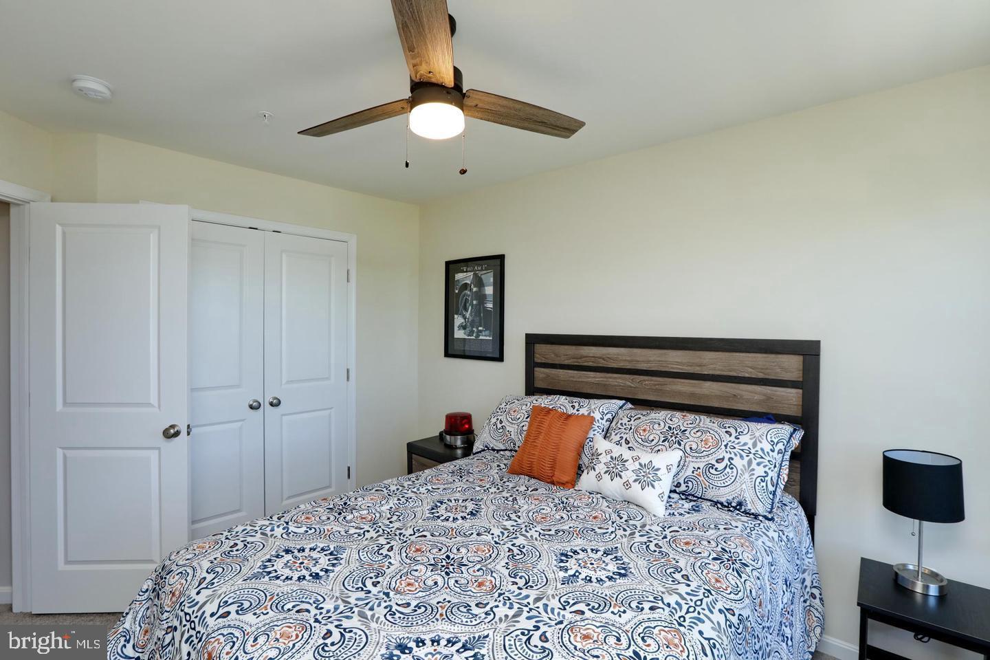 THE VILLAGES OF STEEPLEC - Residential Lease