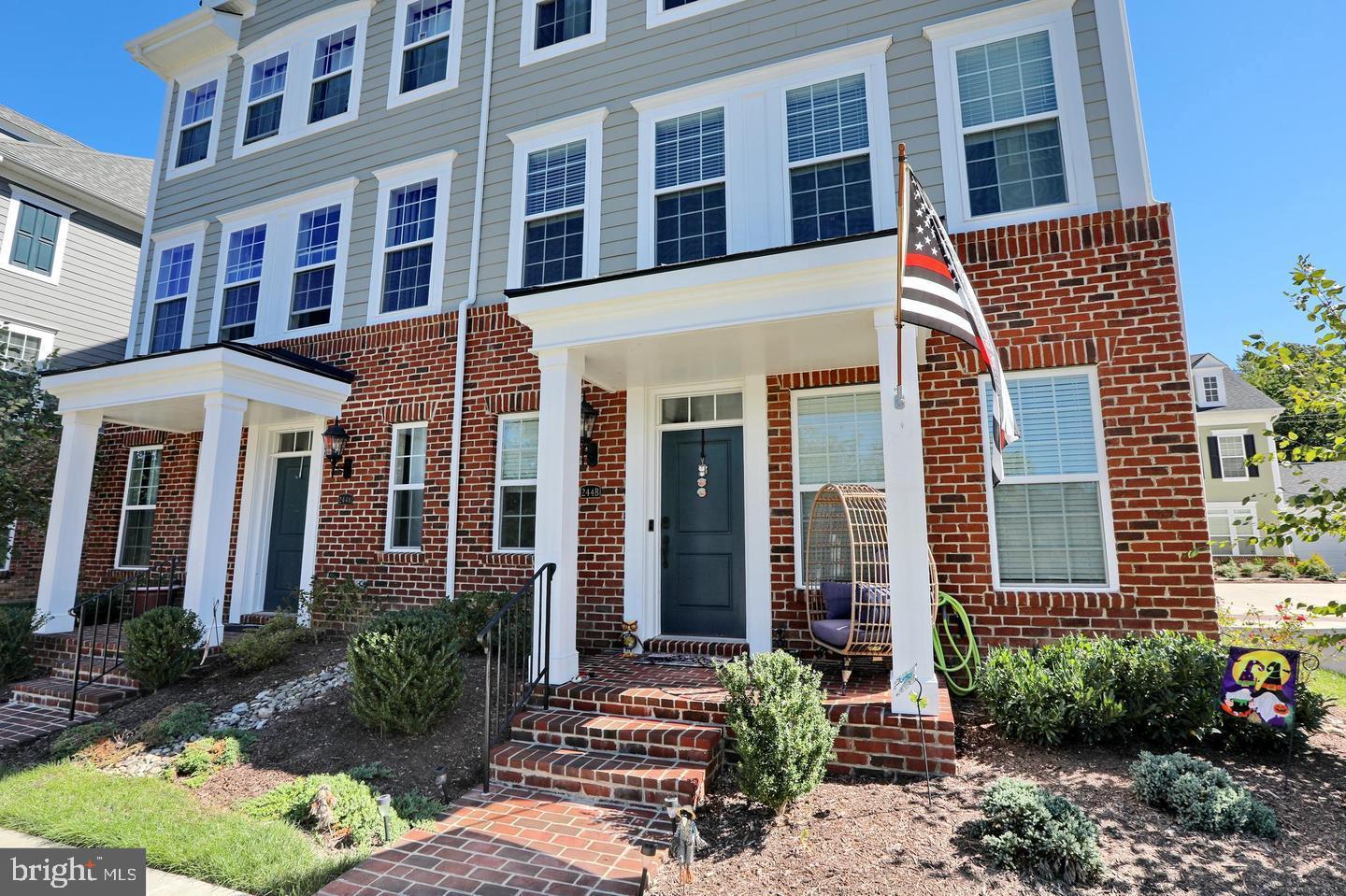 THE VILLAGES OF STEEPLEC - Residential Lease