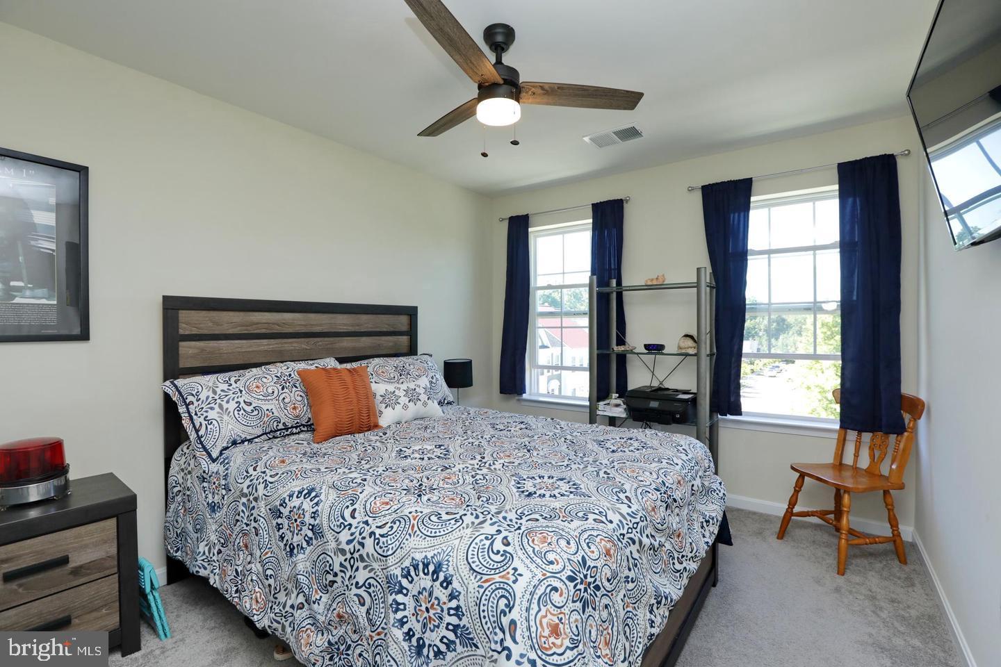 THE VILLAGES OF STEEPLEC - Residential Lease