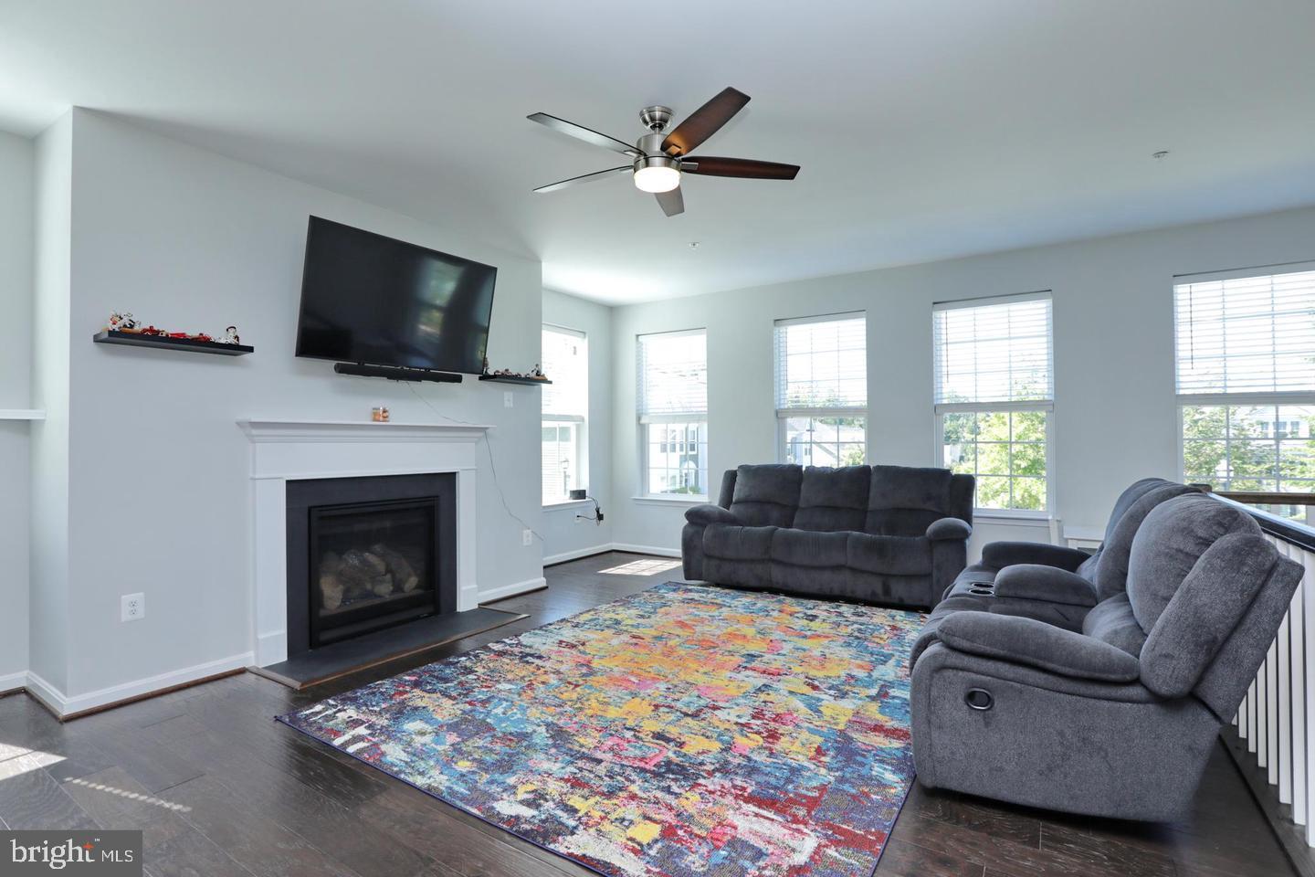 THE VILLAGES OF STEEPLEC - Residential Lease