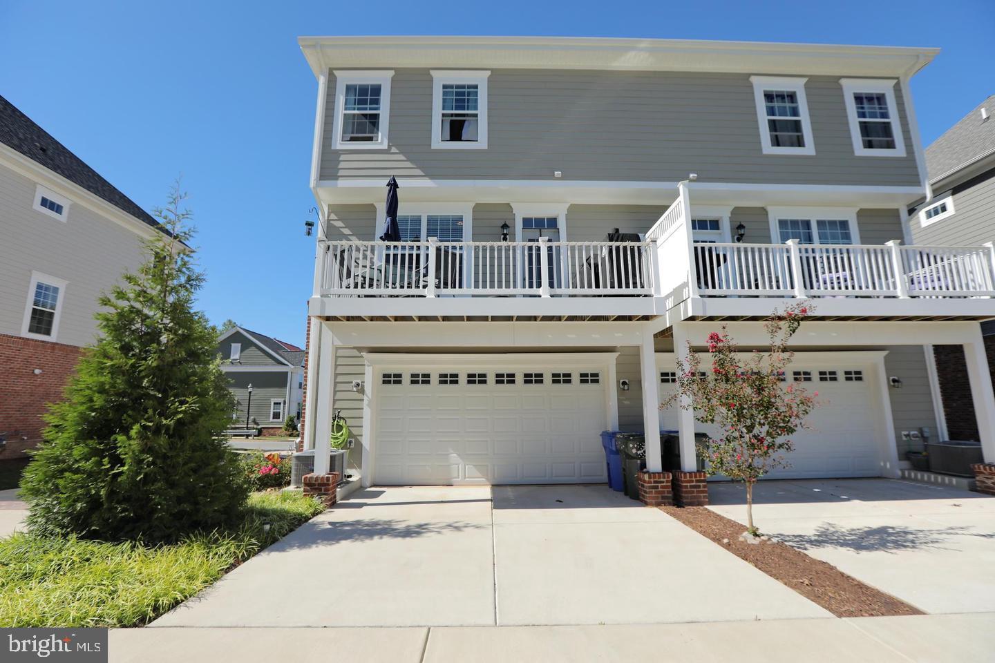 THE VILLAGES OF STEEPLEC - Residential Lease