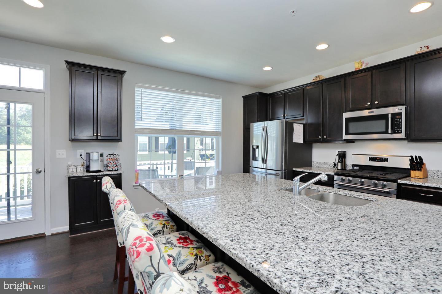 THE VILLAGES OF STEEPLEC - Residential Lease