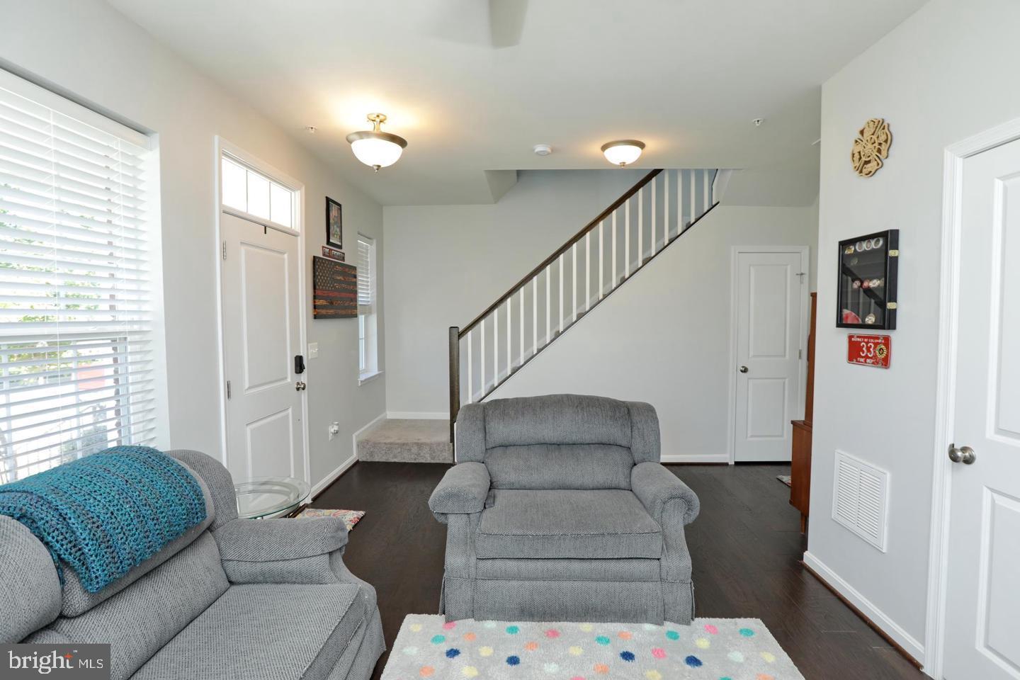 THE VILLAGES OF STEEPLEC - Residential Lease