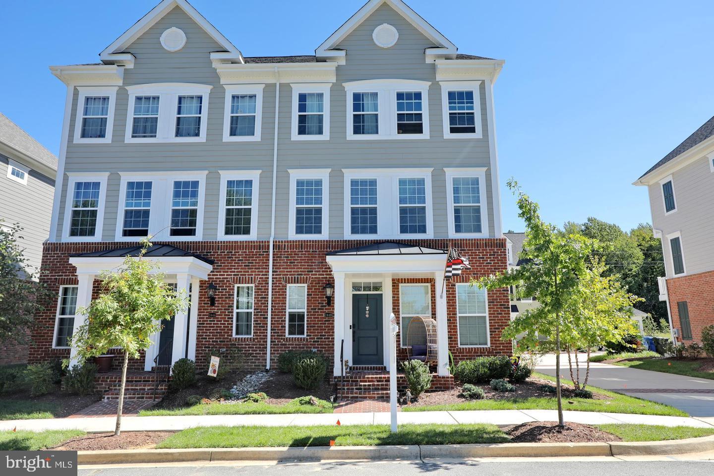 THE VILLAGES OF STEEPLEC - Residential Lease