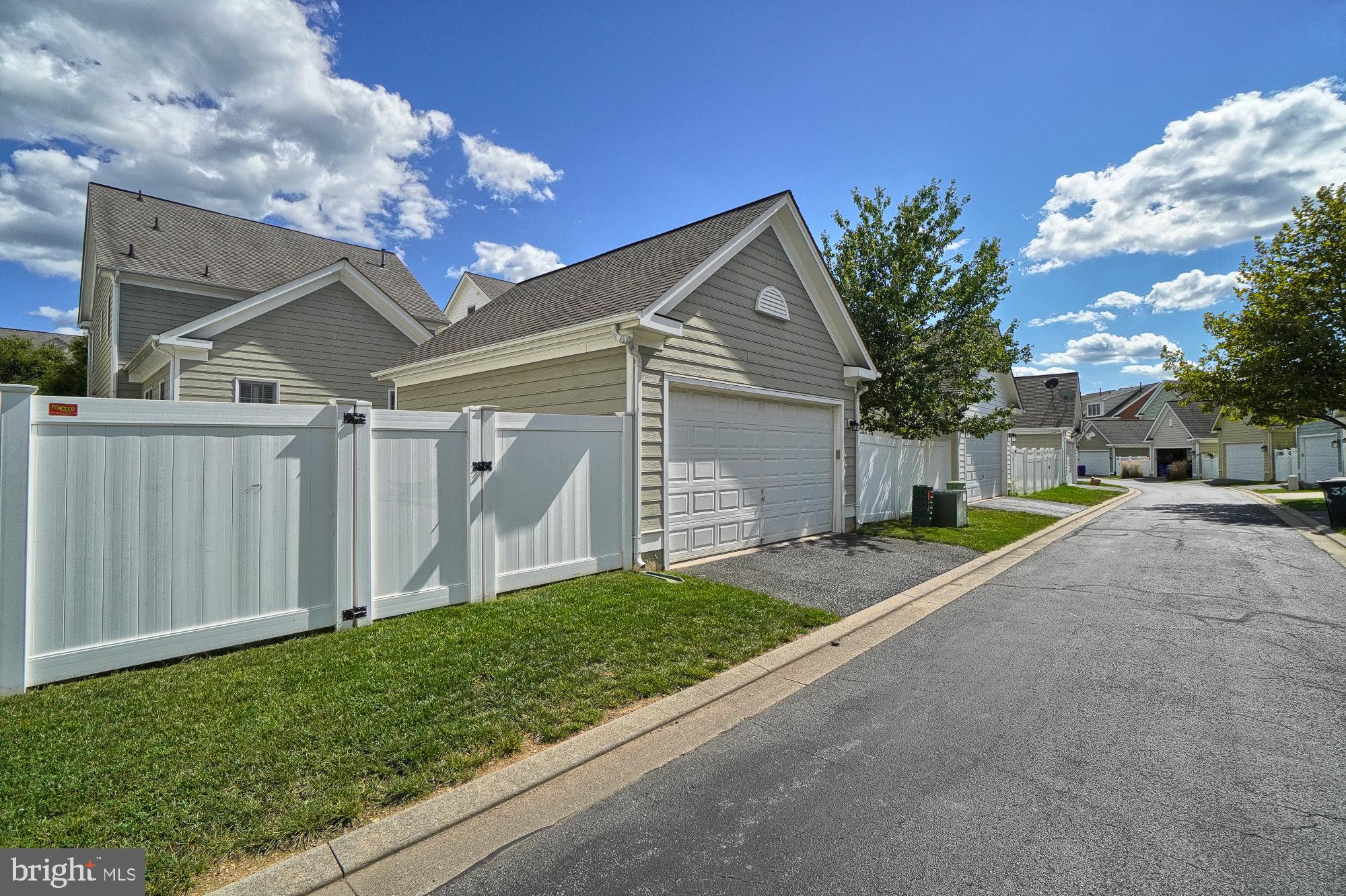 VILLAGES OF URBANA - Residential