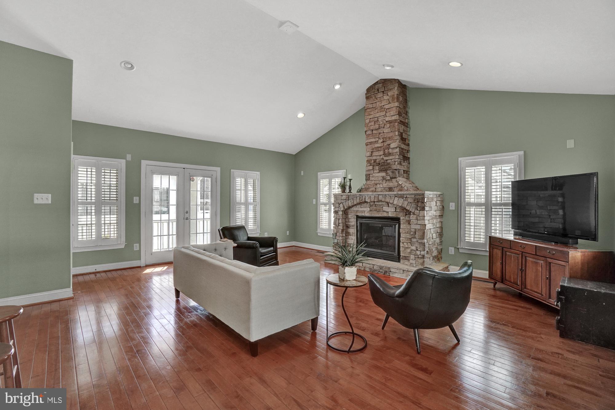 VILLAGES OF URBANA - Residential