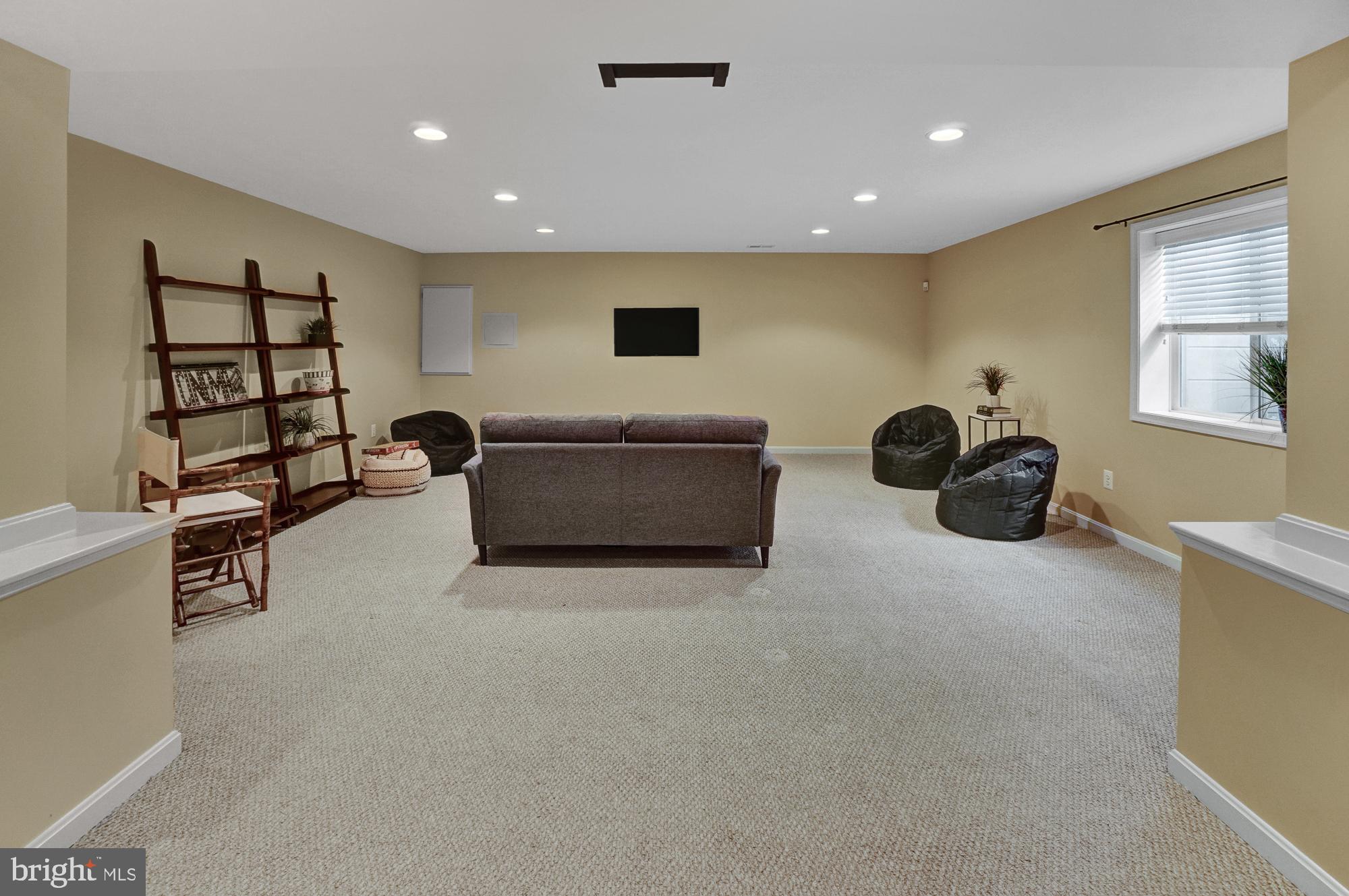 VILLAGES OF URBANA - Residential