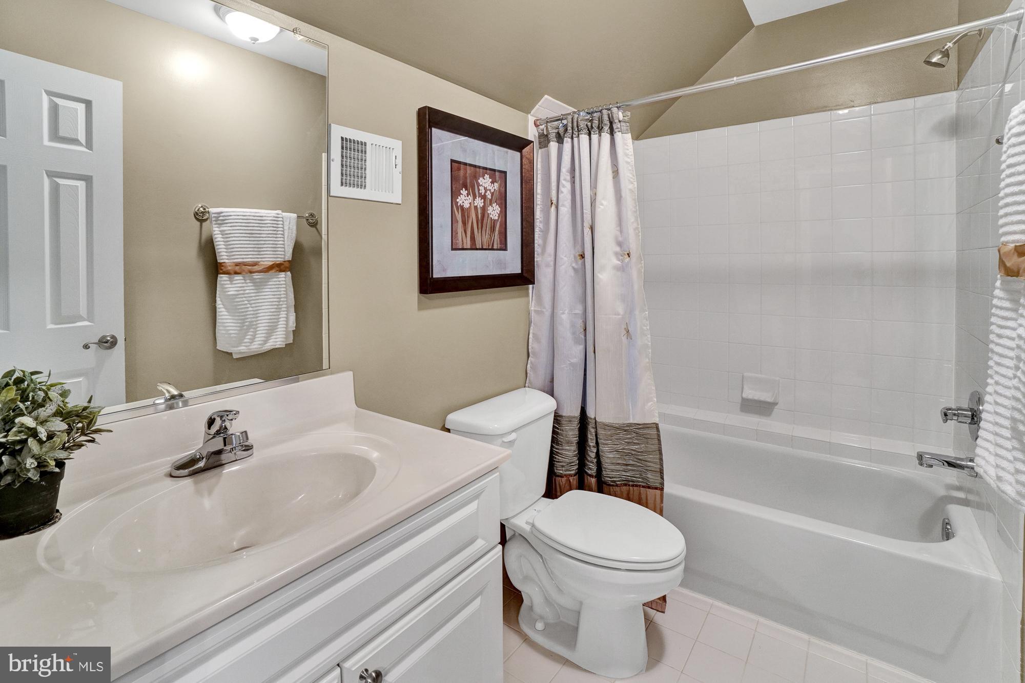 VILLAGES OF URBANA - Residential