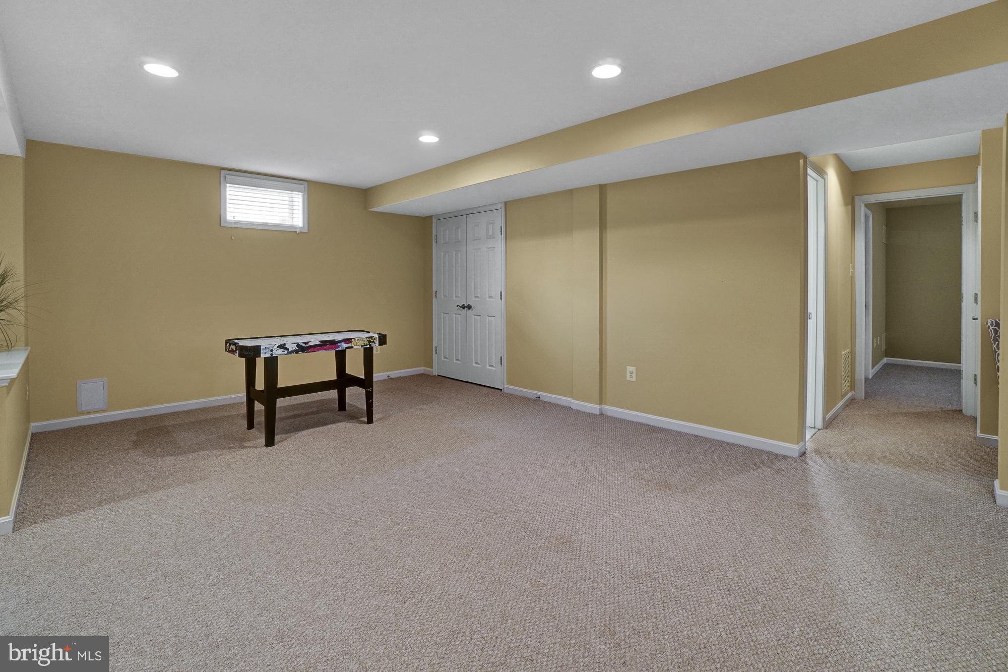 VILLAGES OF URBANA - Residential