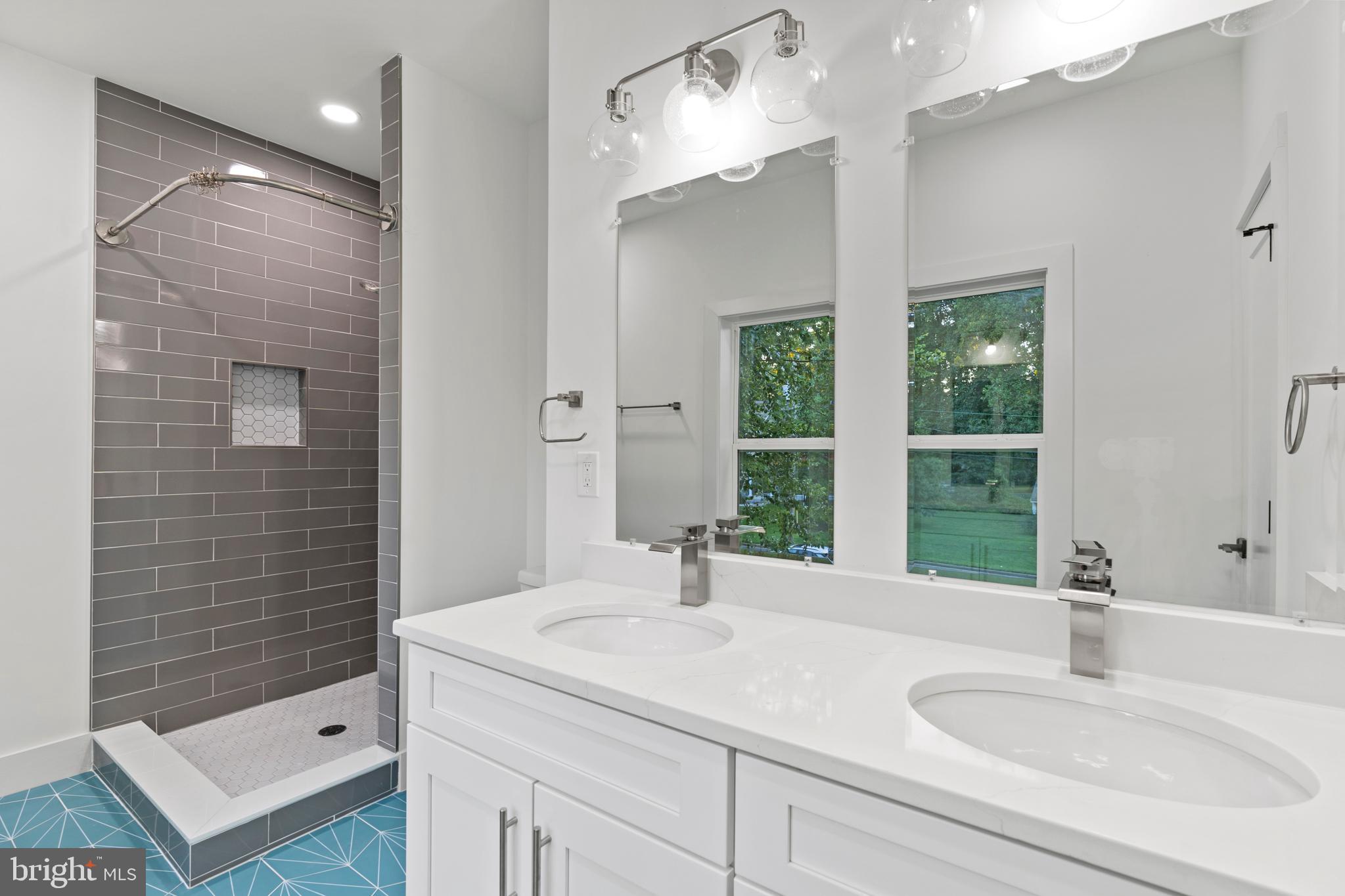 WOODLEY - Residential