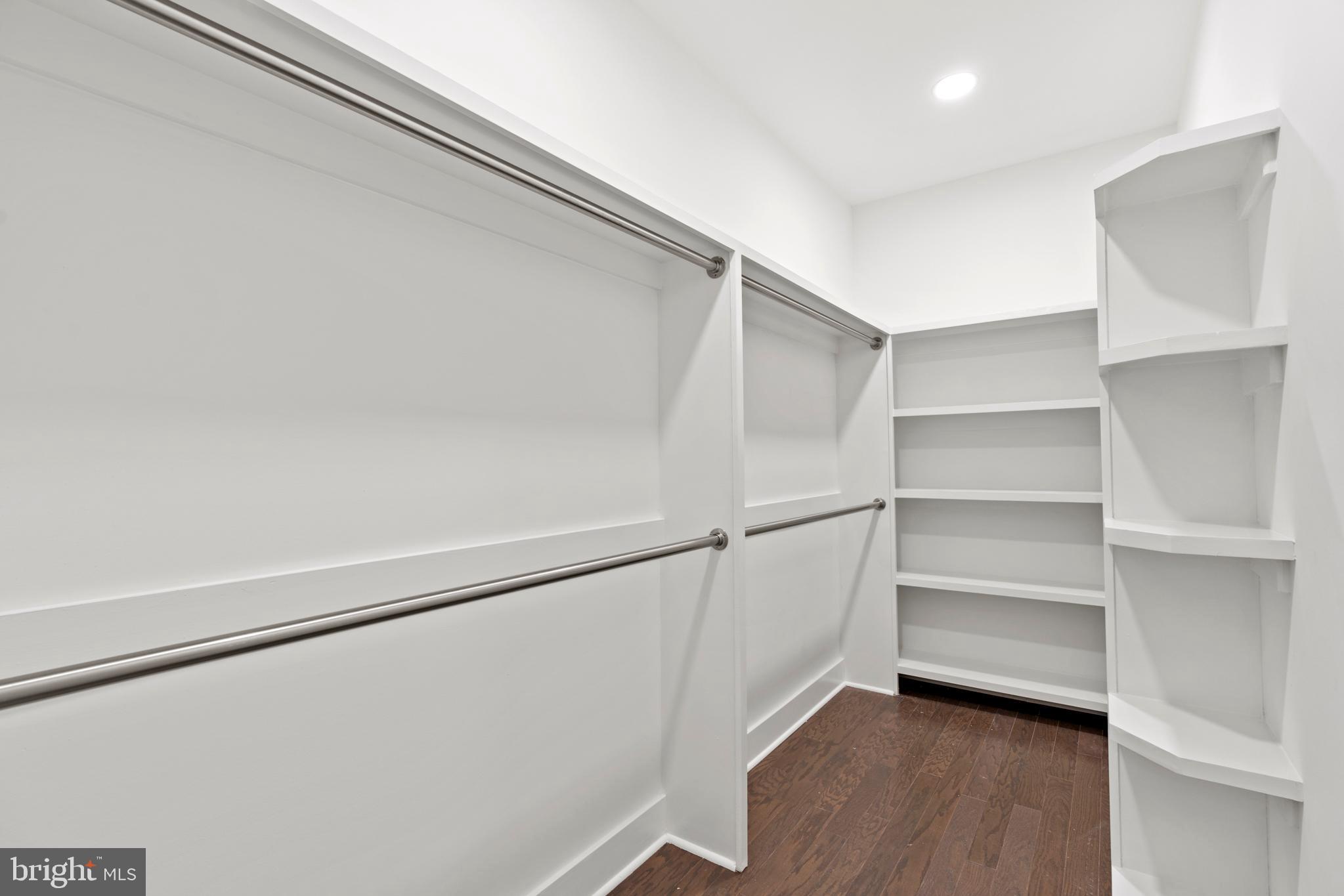 WOODLEY - Residential