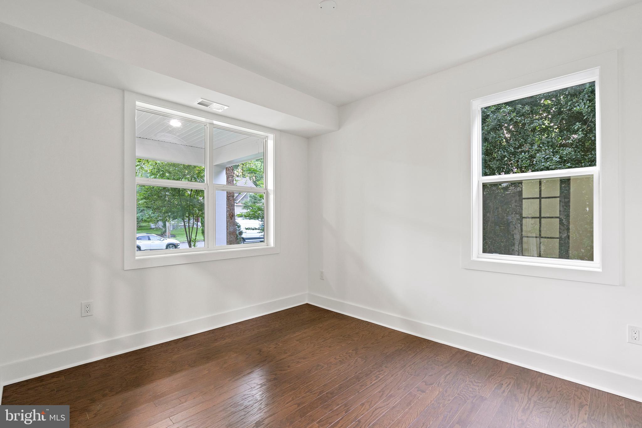 WOODLEY - Residential