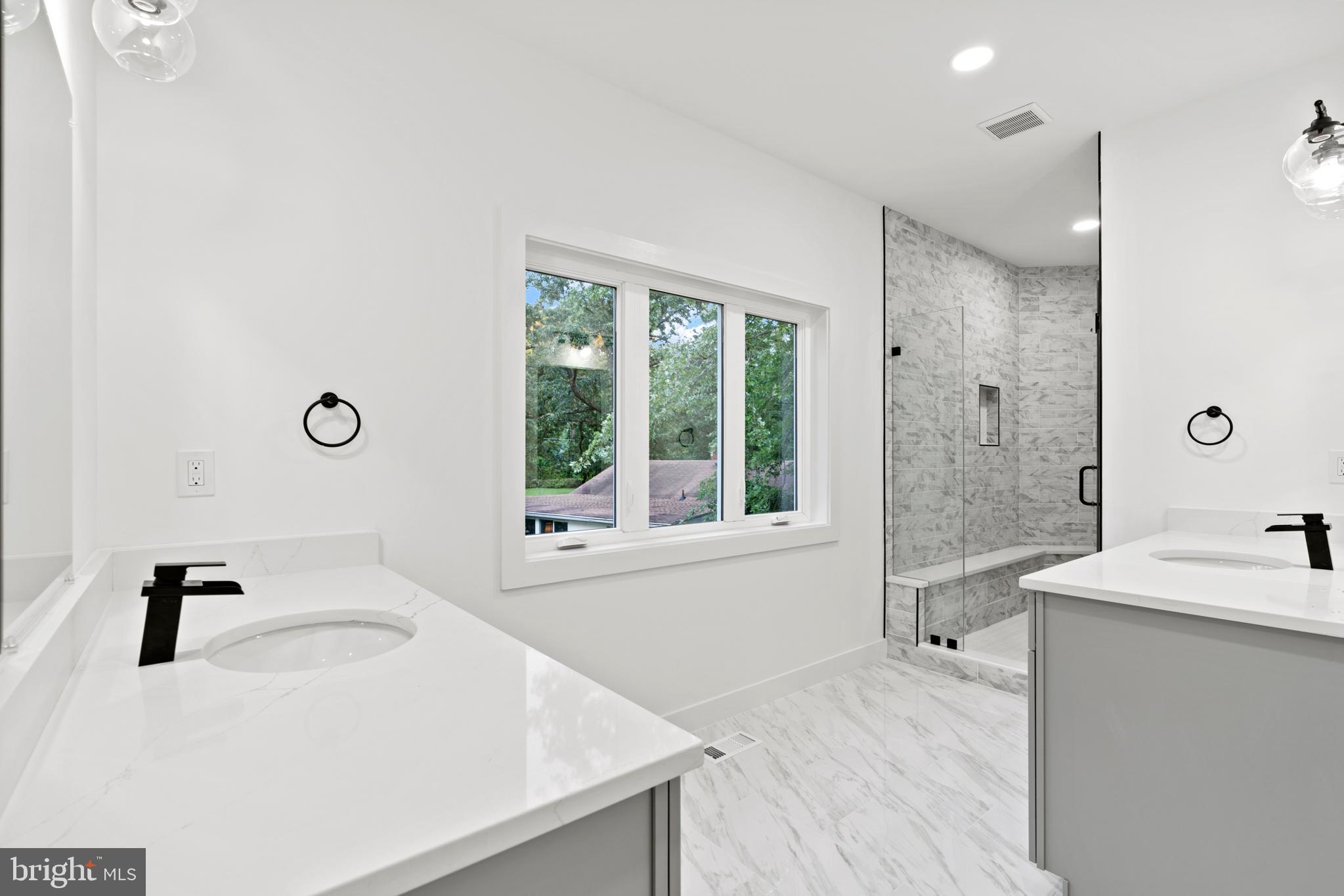 WOODLEY - Residential