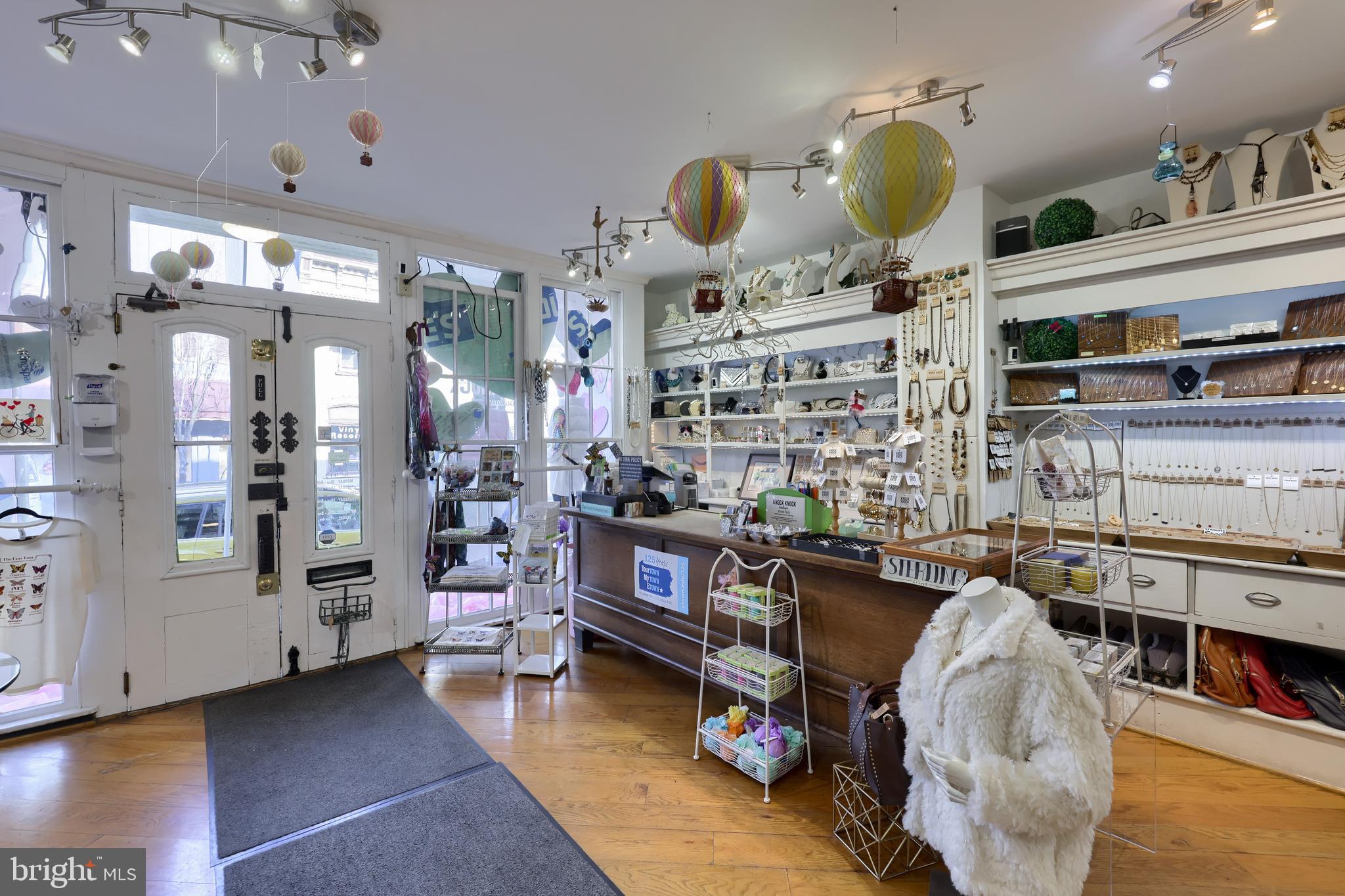 8 S MARKET STREET