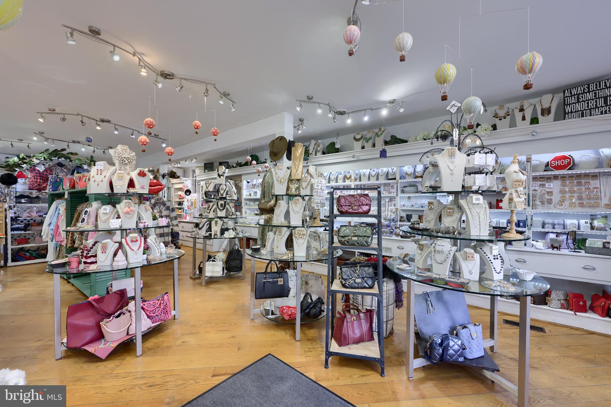 8 S MARKET STREET