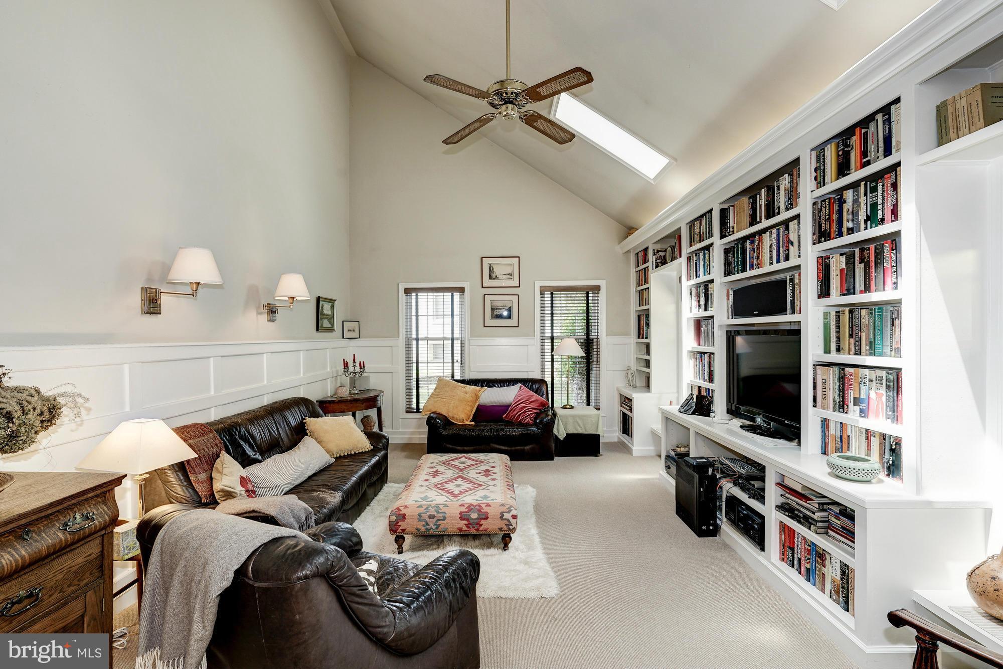 SOUTHPORT - Residential