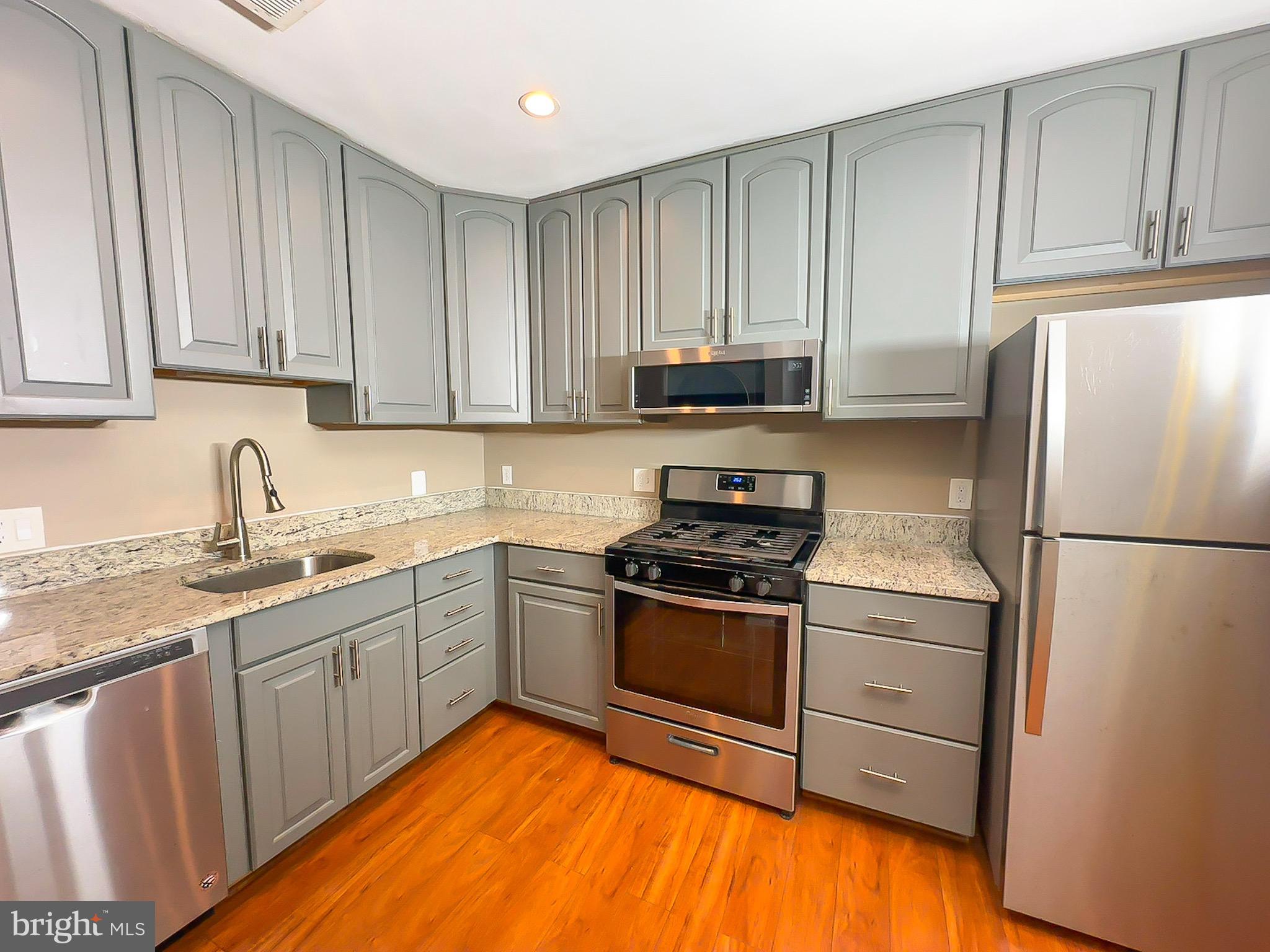 AMERICANA CENTRE - Residential Lease