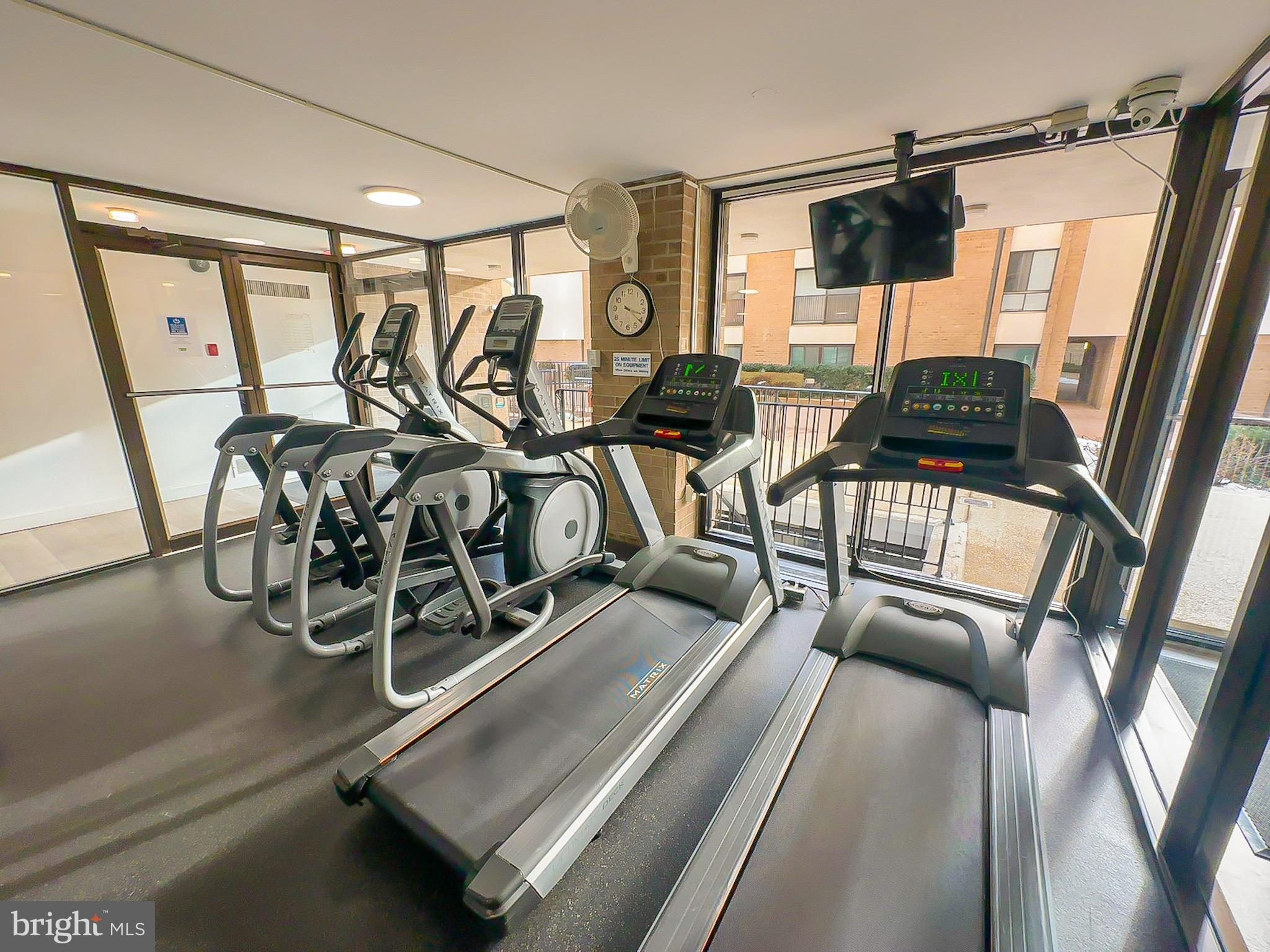 AMERICANA CENTRE - Residential Lease