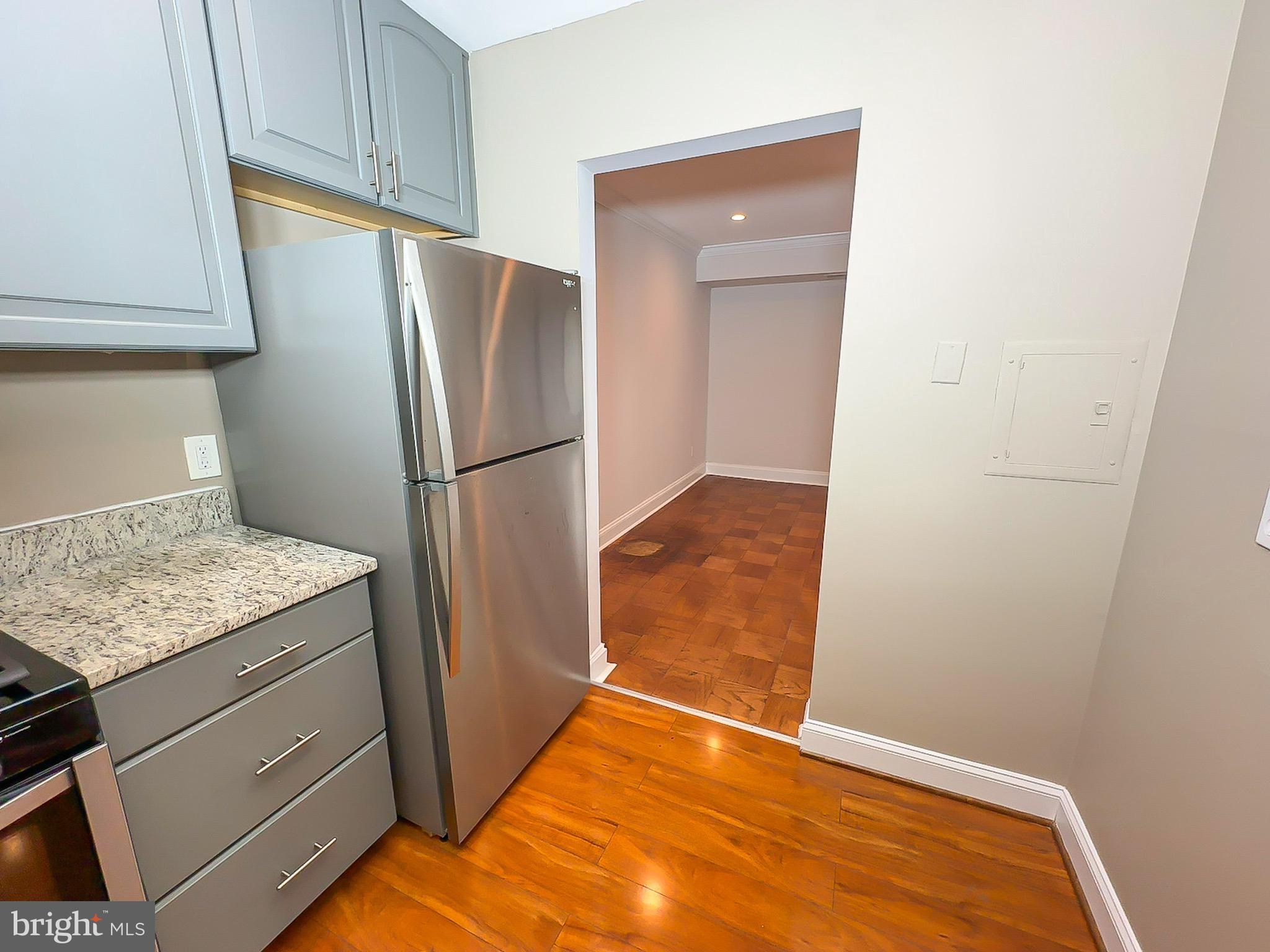 AMERICANA CENTRE - Residential Lease