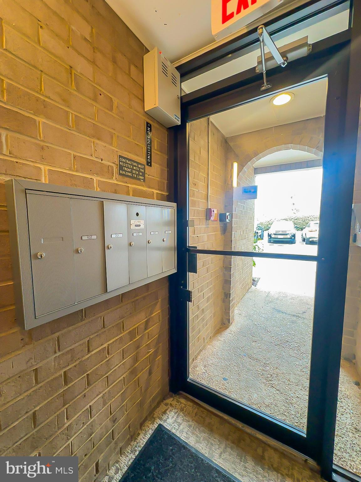 AMERICANA CENTRE - Residential Lease