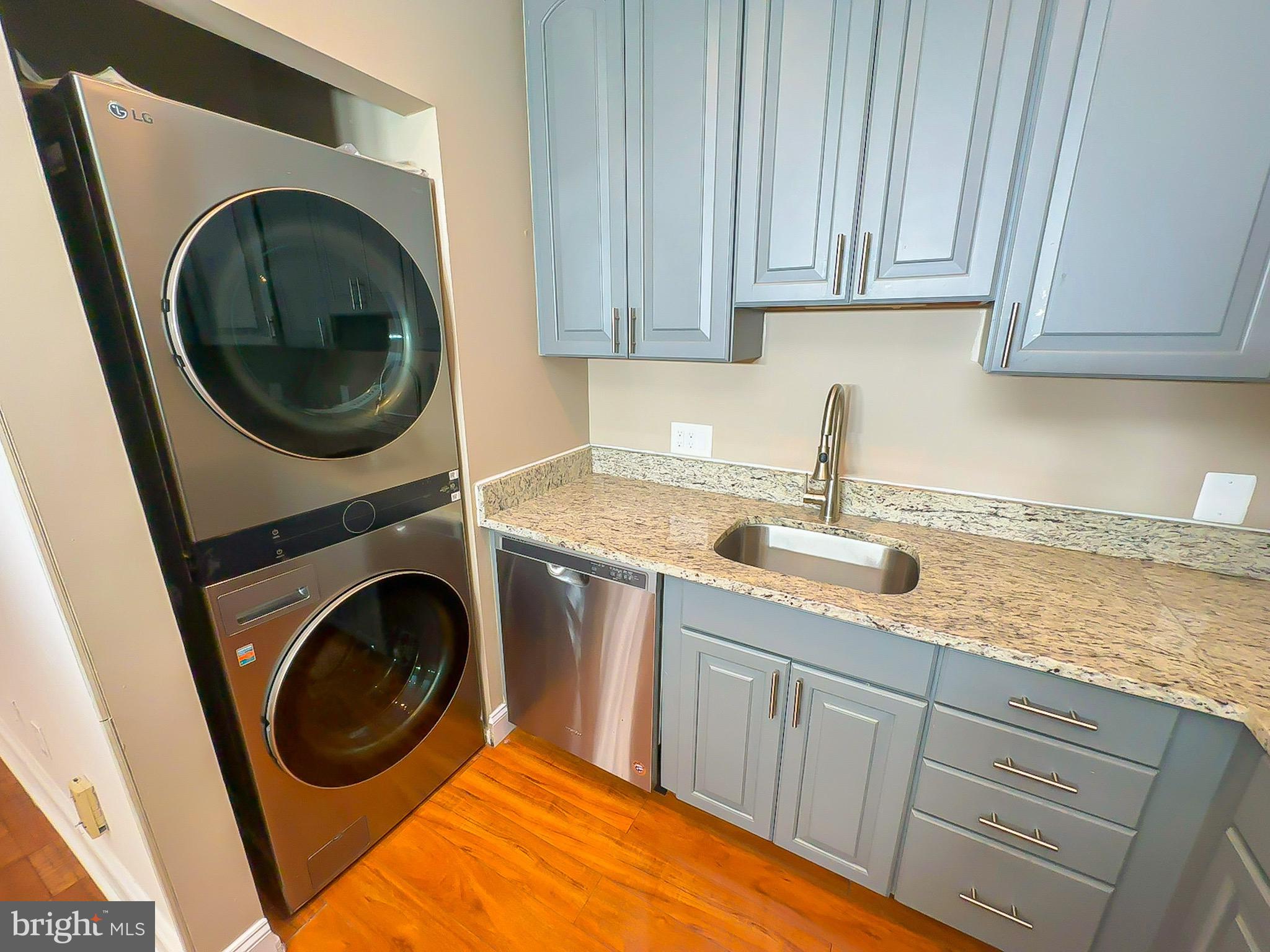 AMERICANA CENTRE - Residential Lease