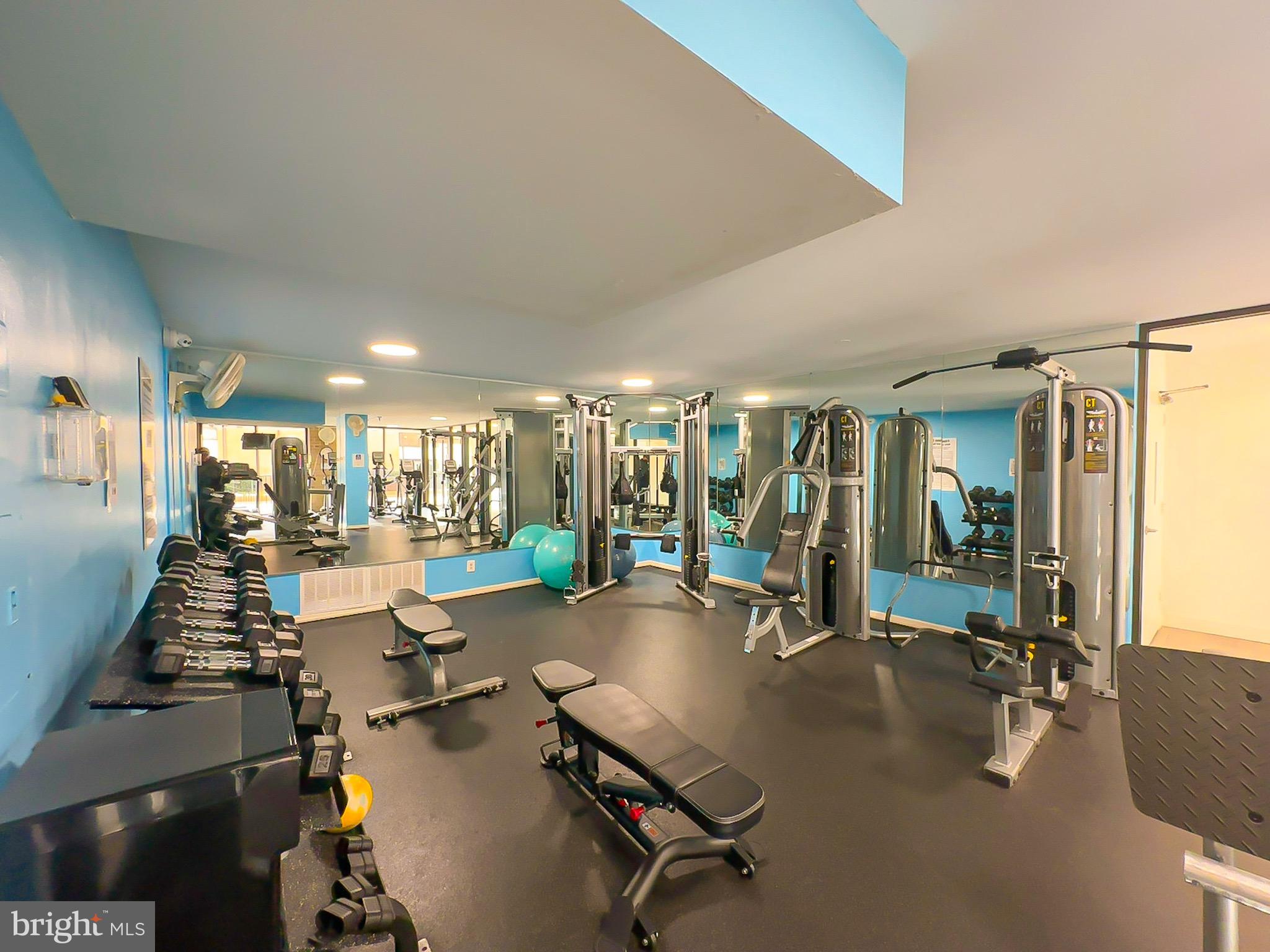 AMERICANA CENTRE - Residential Lease