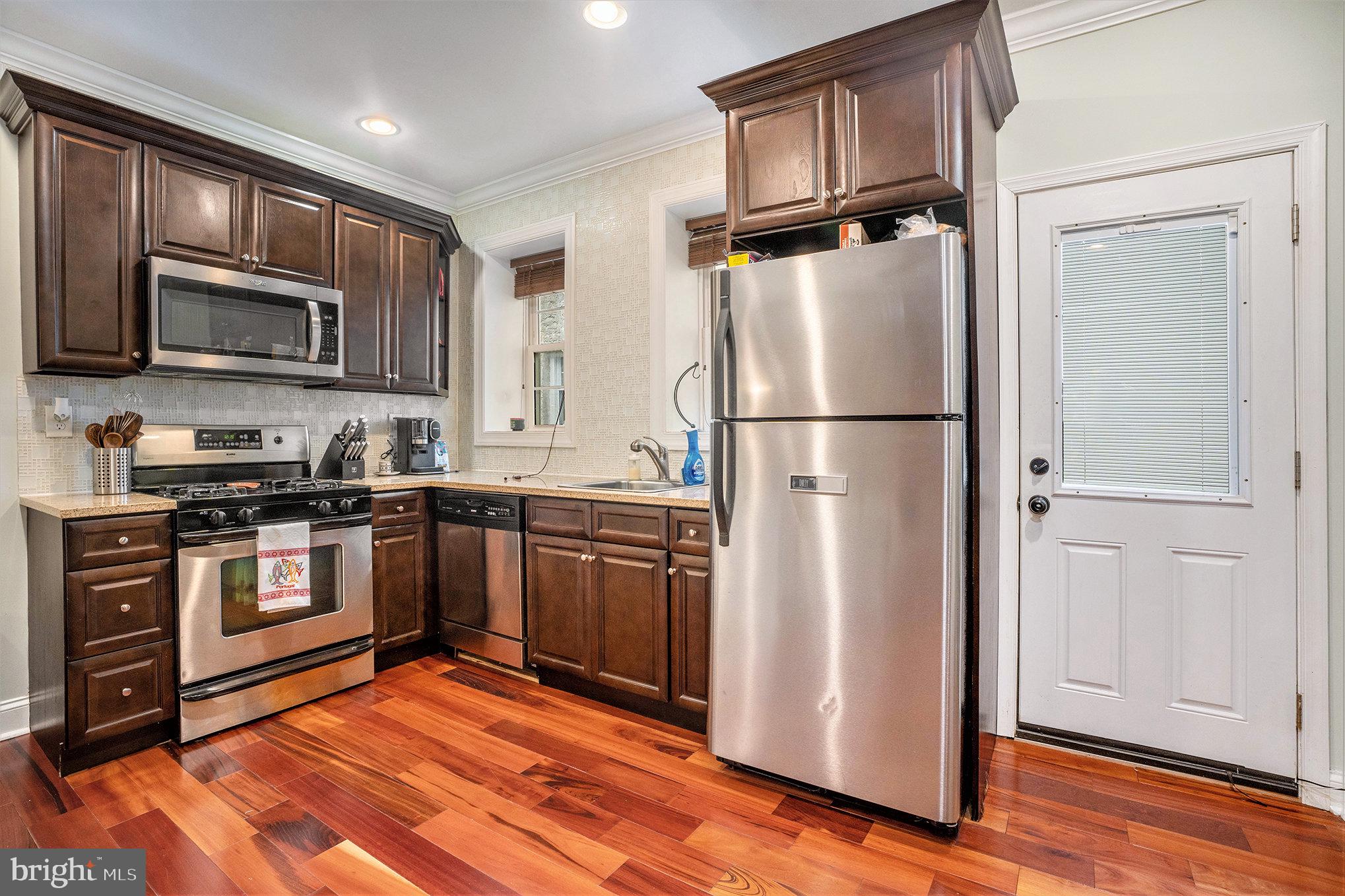 MANAYUNK - Commercial Sale