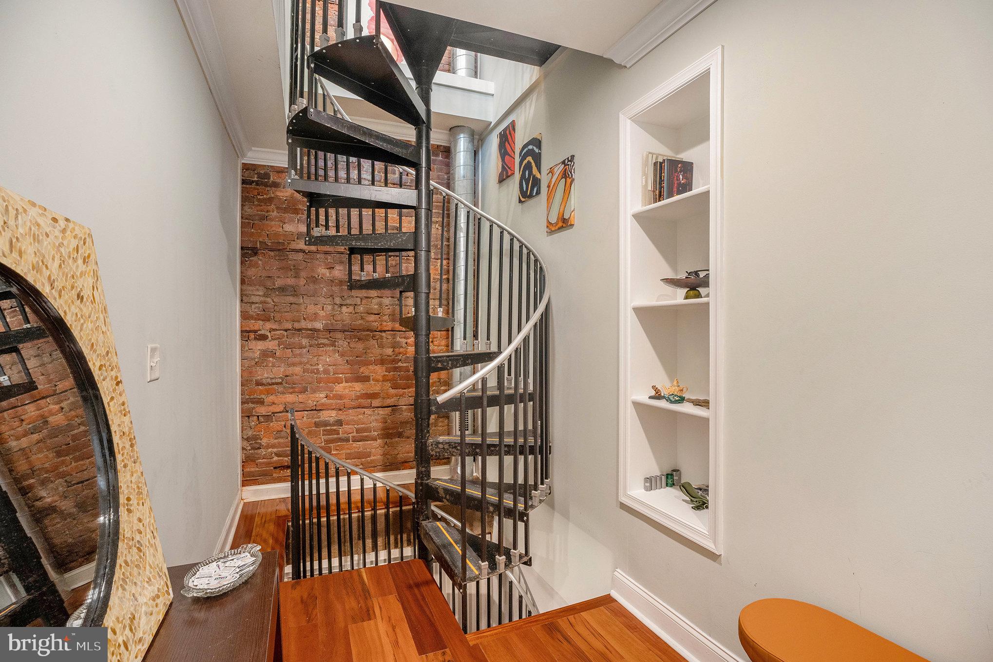 MANAYUNK - Commercial Sale