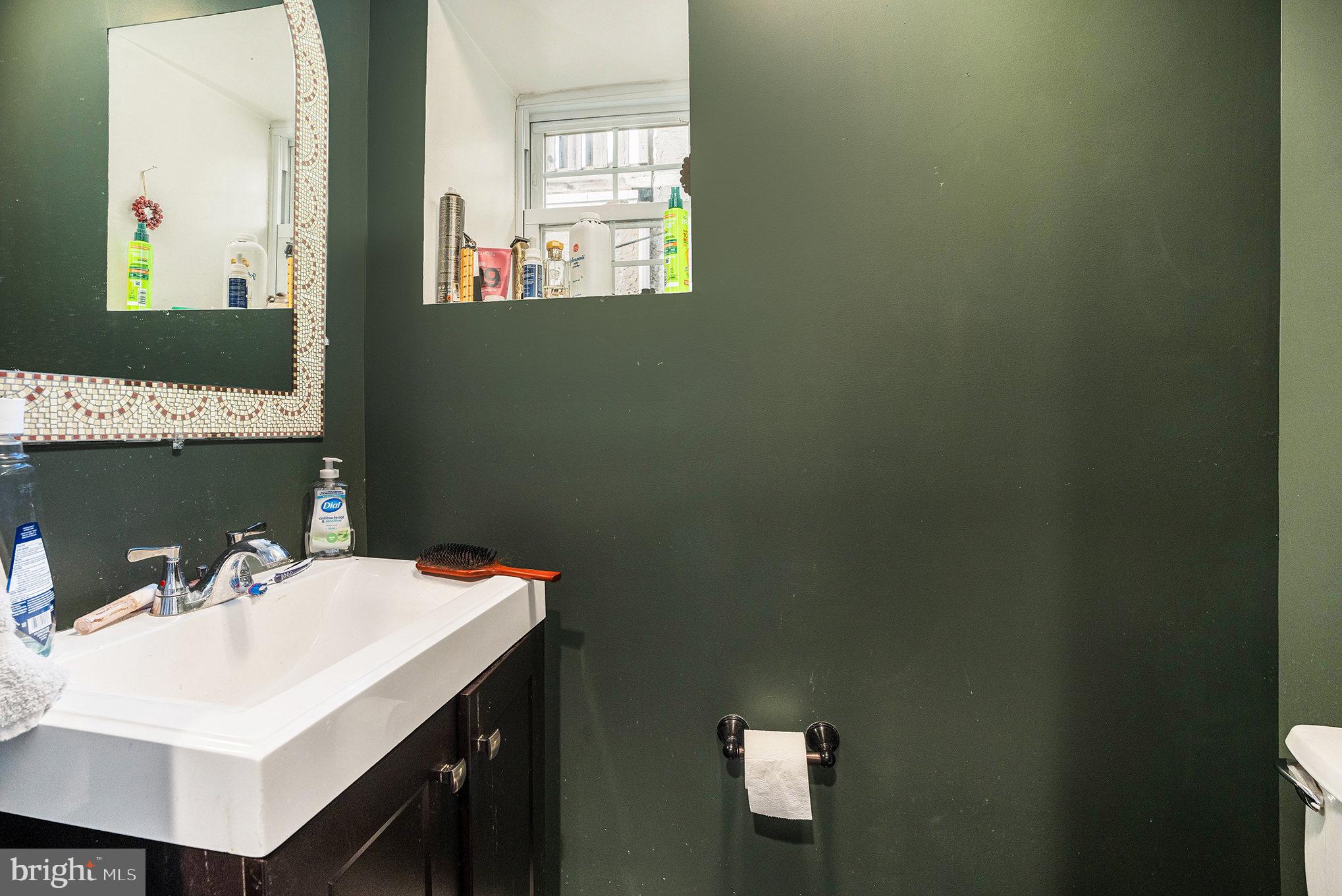 MANAYUNK - Commercial Sale