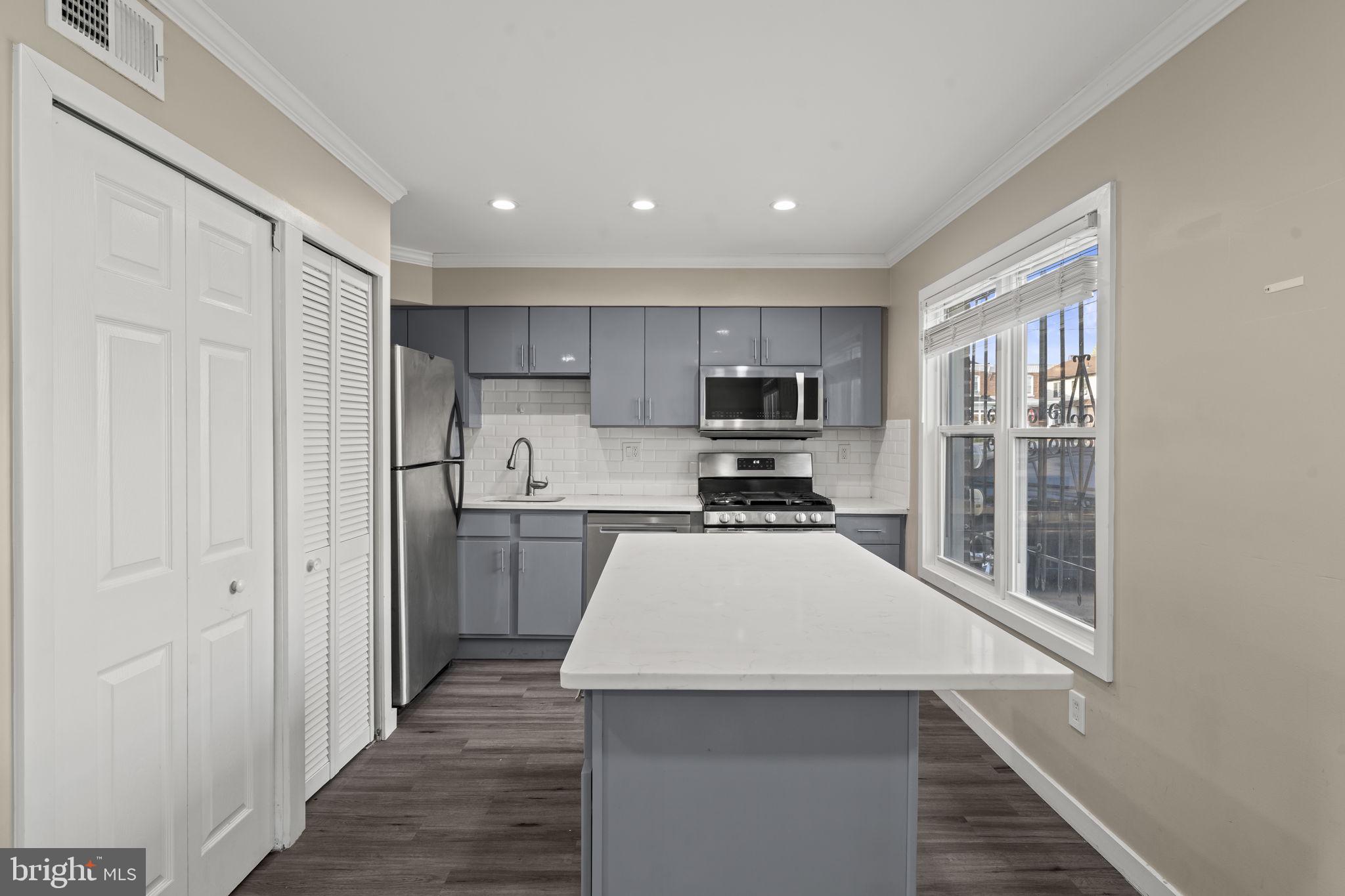 4406 MCMENAMY STREET