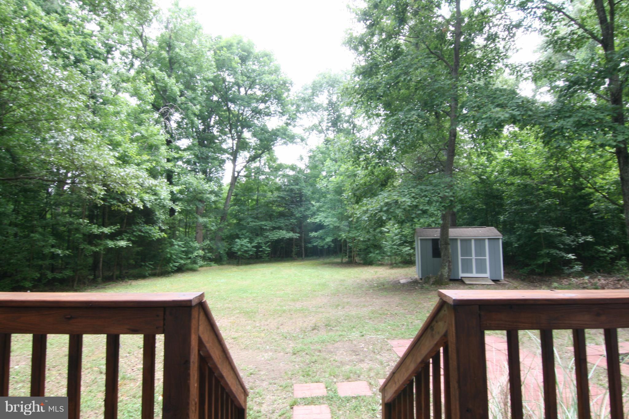 LAKE LAND - Residential