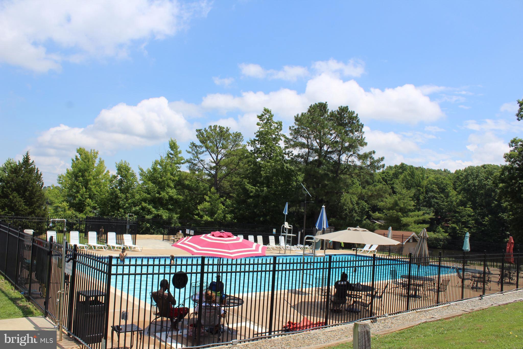 LAKE LAND - Residential