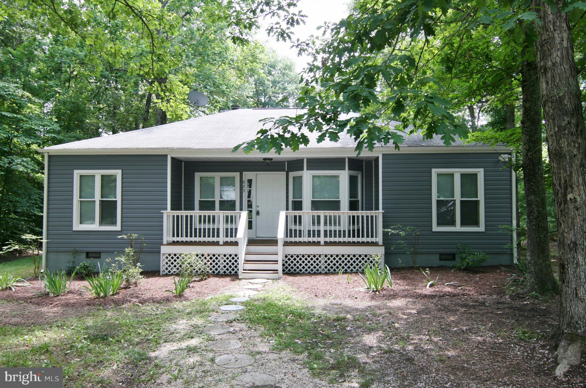 LAKE LAND - Residential