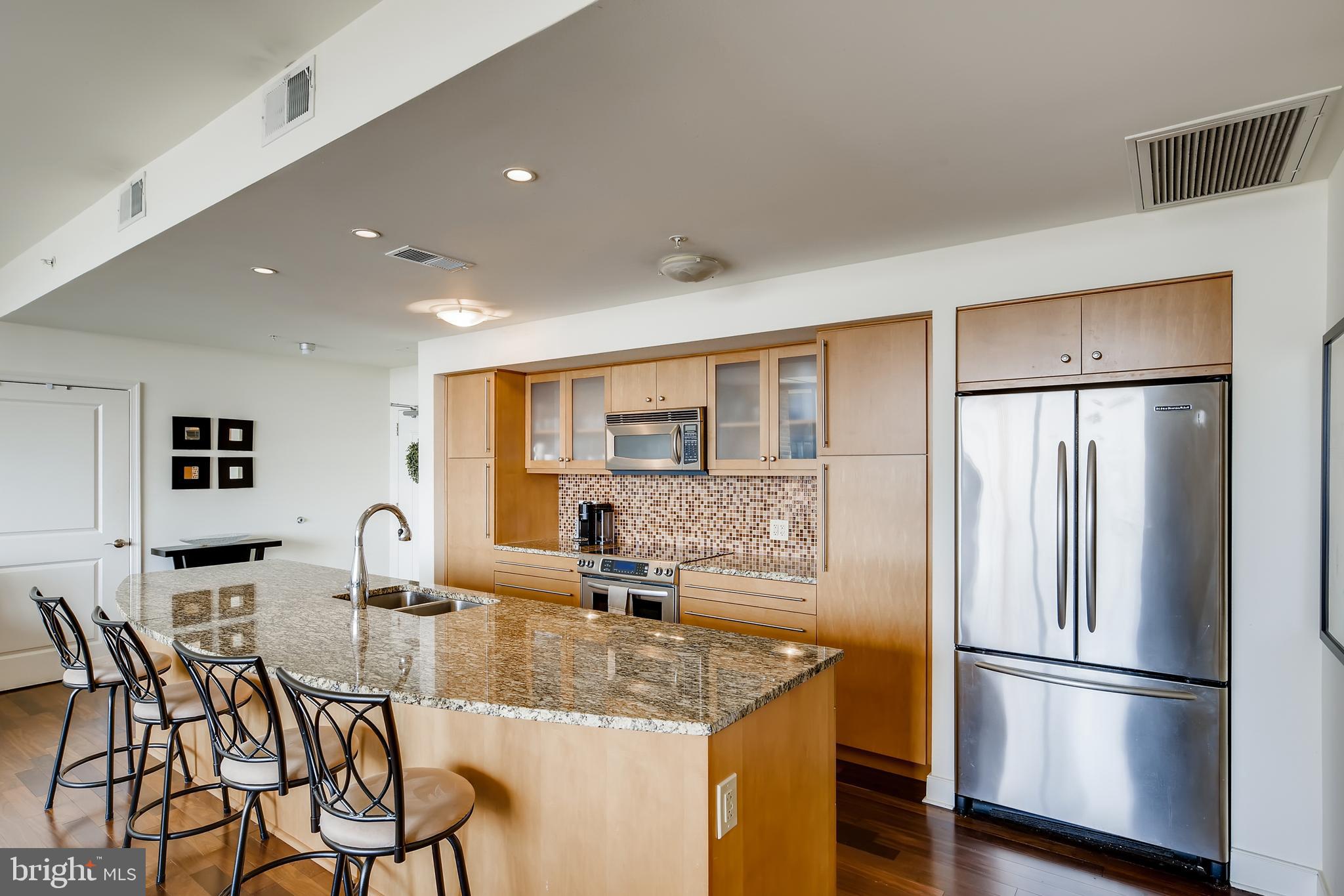 HARBOR EAST - Residential