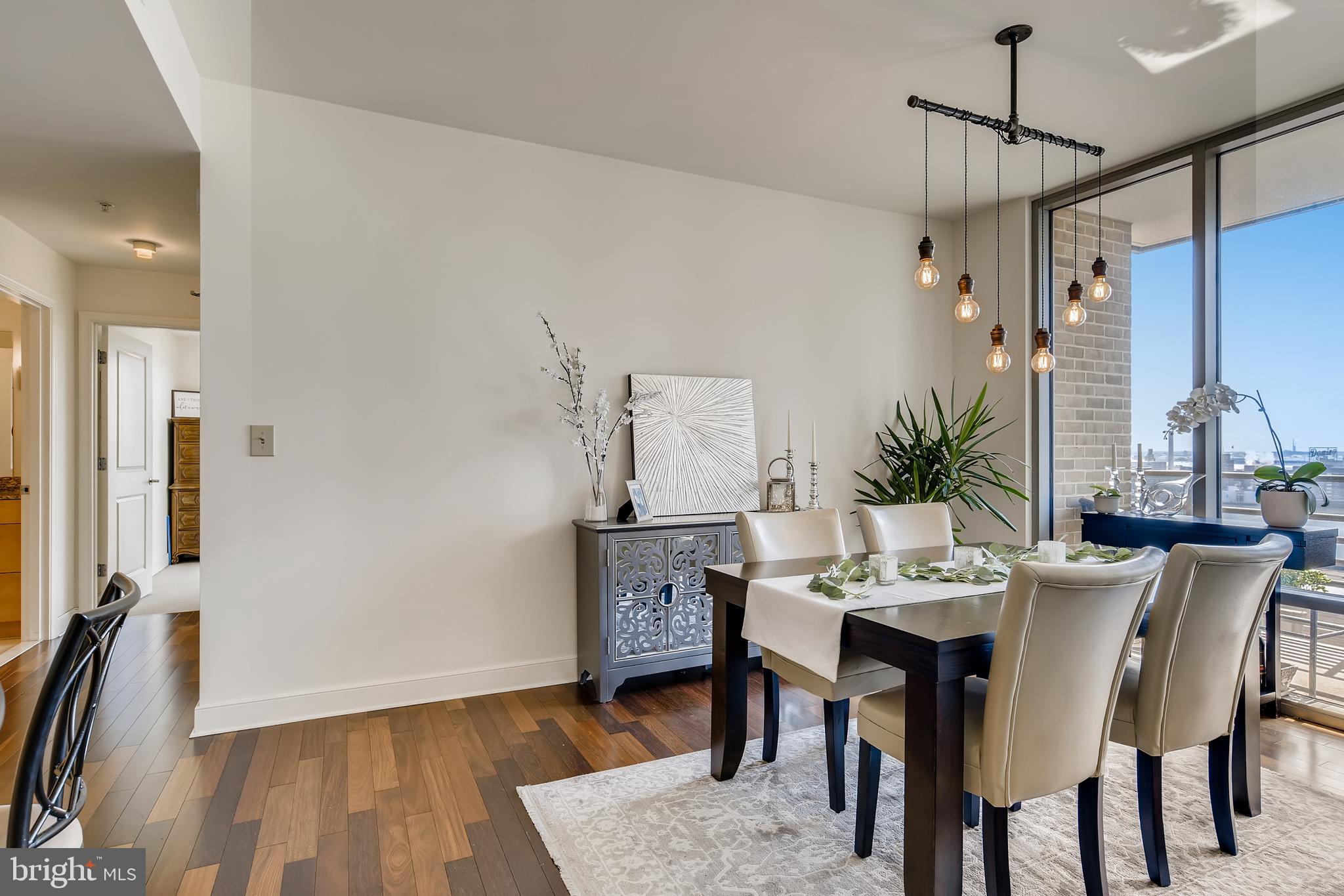 HARBOR EAST - Residential